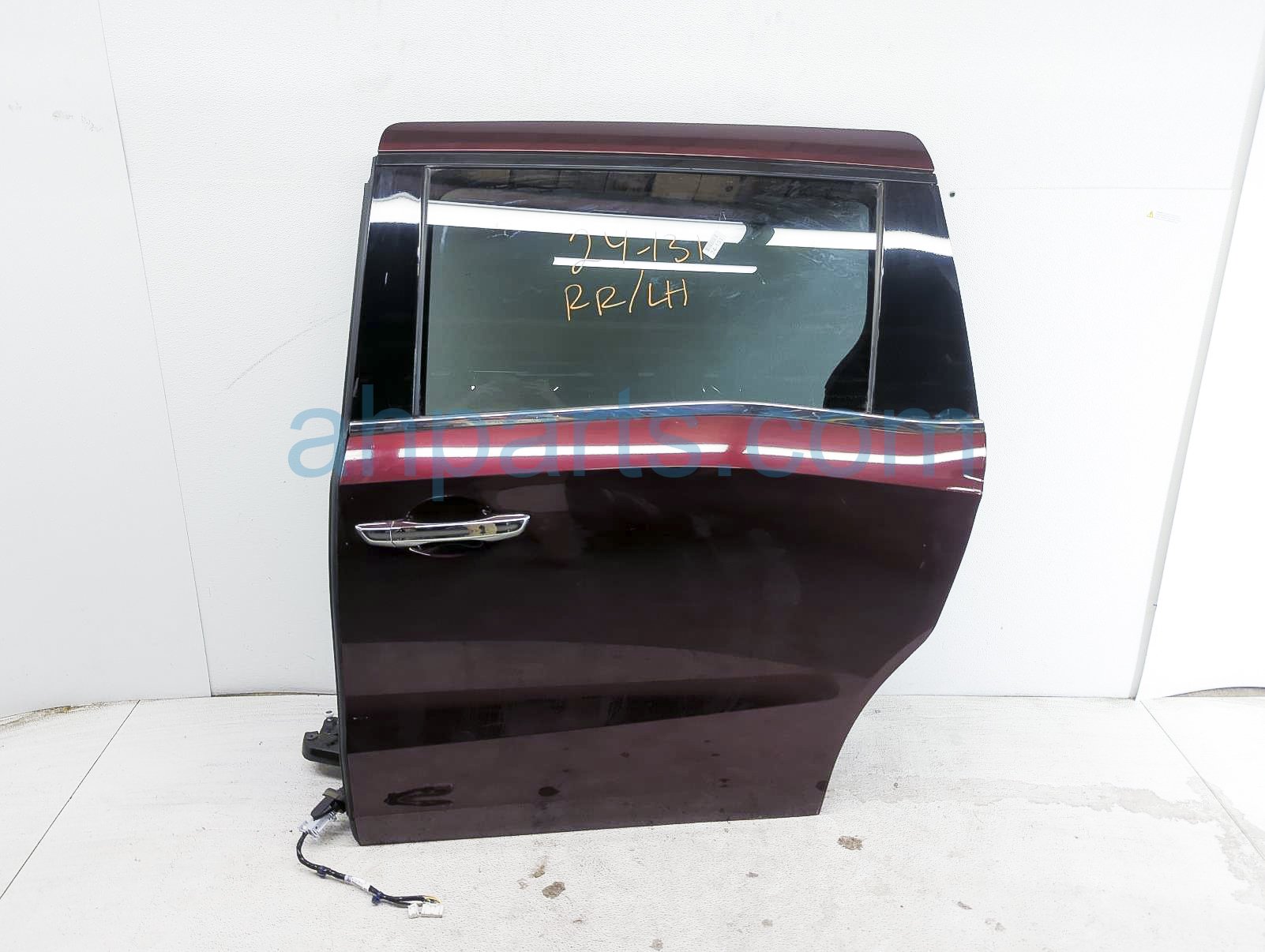 $900 Honda RR/LH DOOR - RED - NO INSIDE TRIM $900 Honda RR/LH DOOR - RED - NO INSIDE TRIM