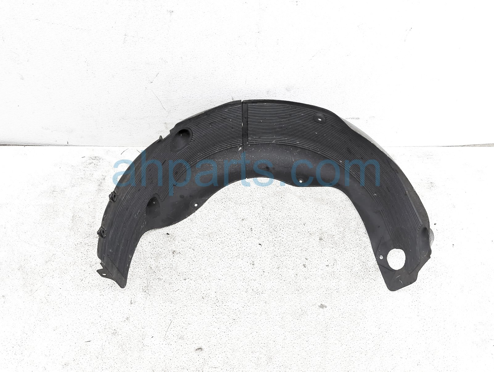 $35 Hyundai RR/RH INNER FENDER LINER $35 Hyundai RR/RH INNER FENDER LINER
