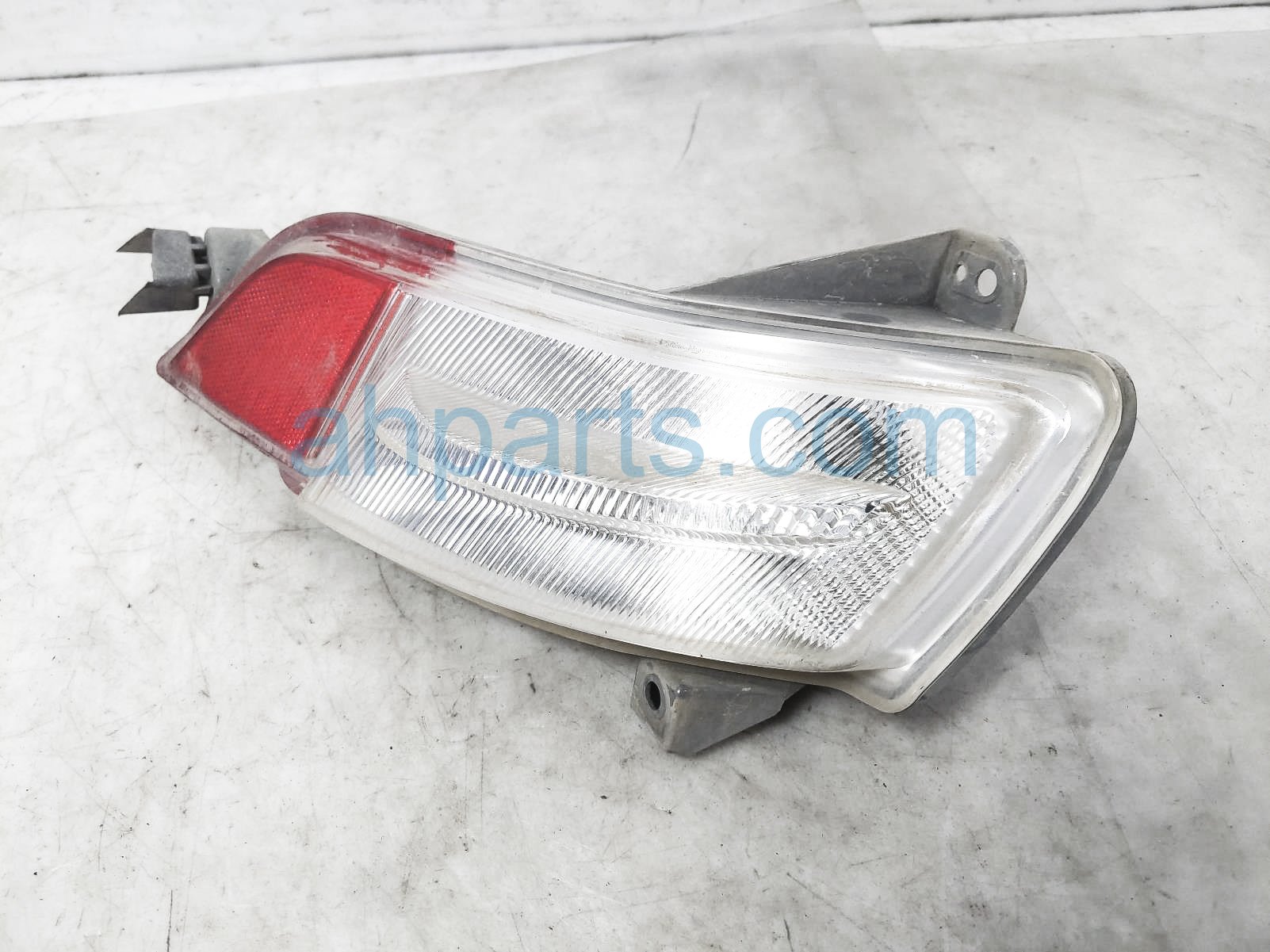 $75 Honda RR/LH REVERSE LAMP - BUMPER MTD $75 Honda RR/LH REVERSE LAMP - BUMPER MTD