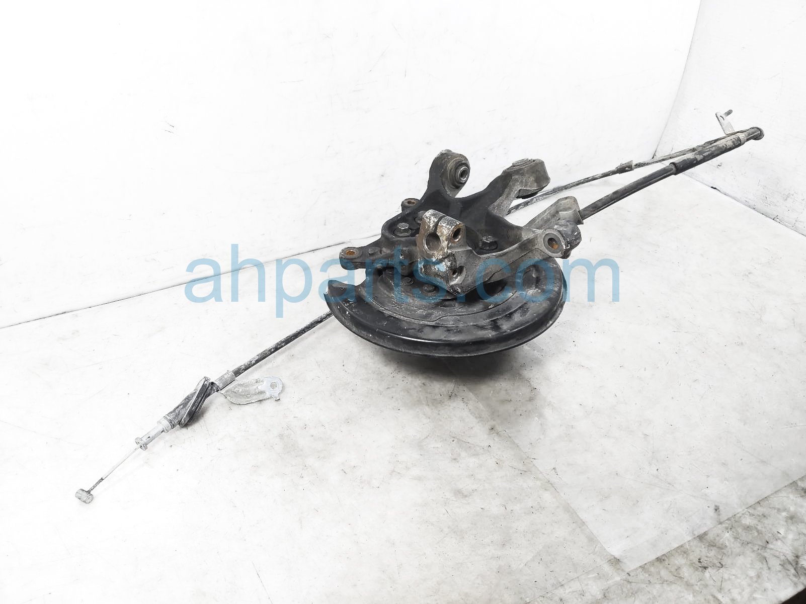 $75 Subaru RR/RH SPINDLE KNUCKLE W/HUB $75 Subaru RR/RH SPINDLE KNUCKLE W/HUB