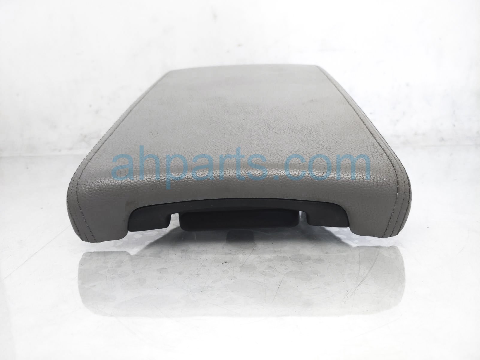 Sold 2017 Acura RDX Arm Rest Center Console Lid - Grey Lthr 83450