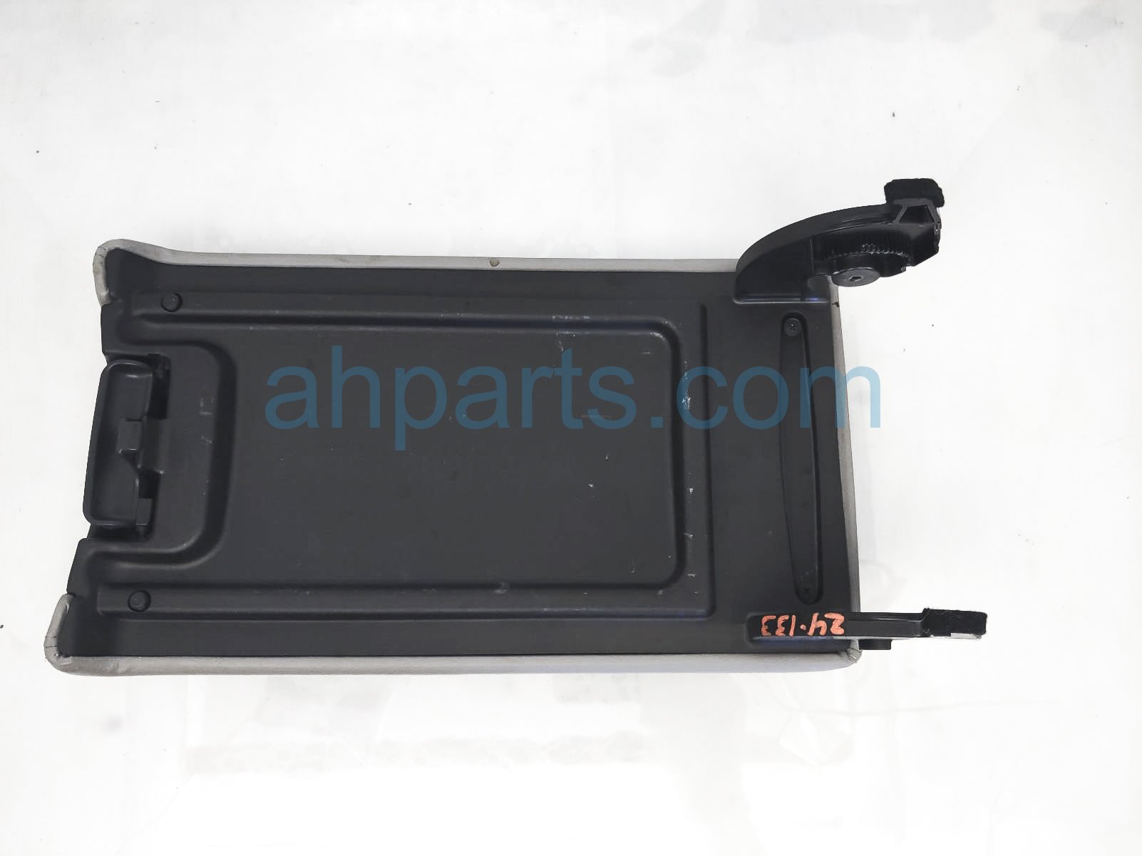 Sold 2017 Acura RDX Arm Rest Center Console Lid - Grey Lthr 83450