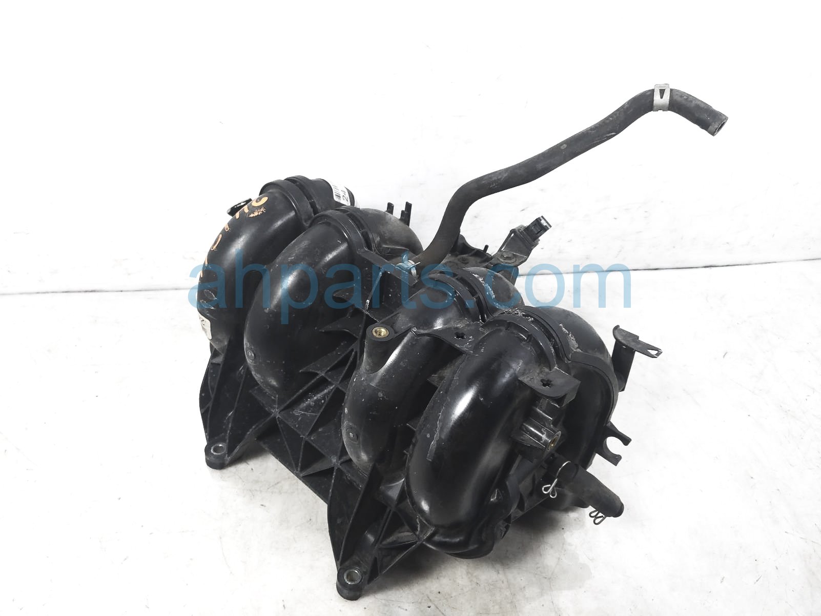 $185 Toyota INTAKE MANIFOLD - 2.7L 4X2 $185 Toyota INTAKE MANIFOLD - 2.7L 4X2