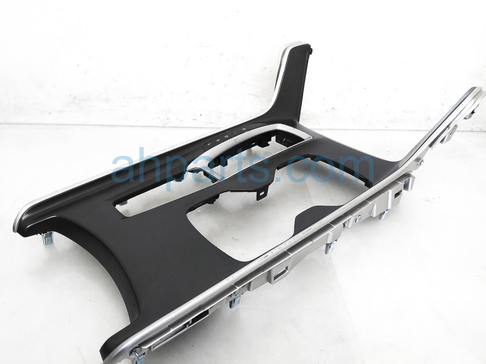 $50 Honda UPPER CONSOLE UPPER TRIM BEZEL - LX $50 Honda UPPER CONSOLE UPPER TRIM BEZEL - LX