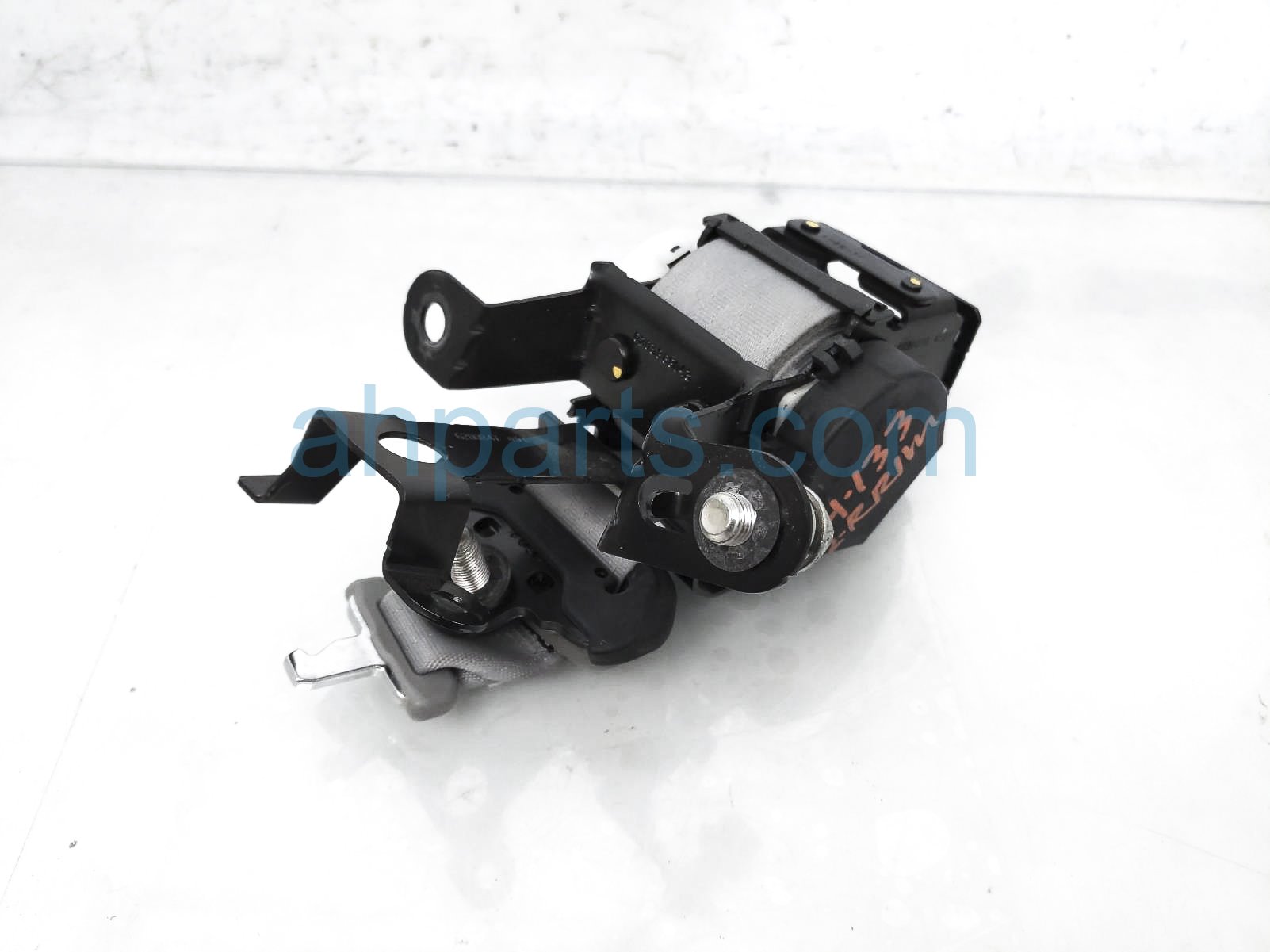 $39 Acura 2ND ROW MIDDLE BELT RETRACTOR - GREY $39 Acura 2ND ROW MIDDLE BELT RETRACTOR - GREY