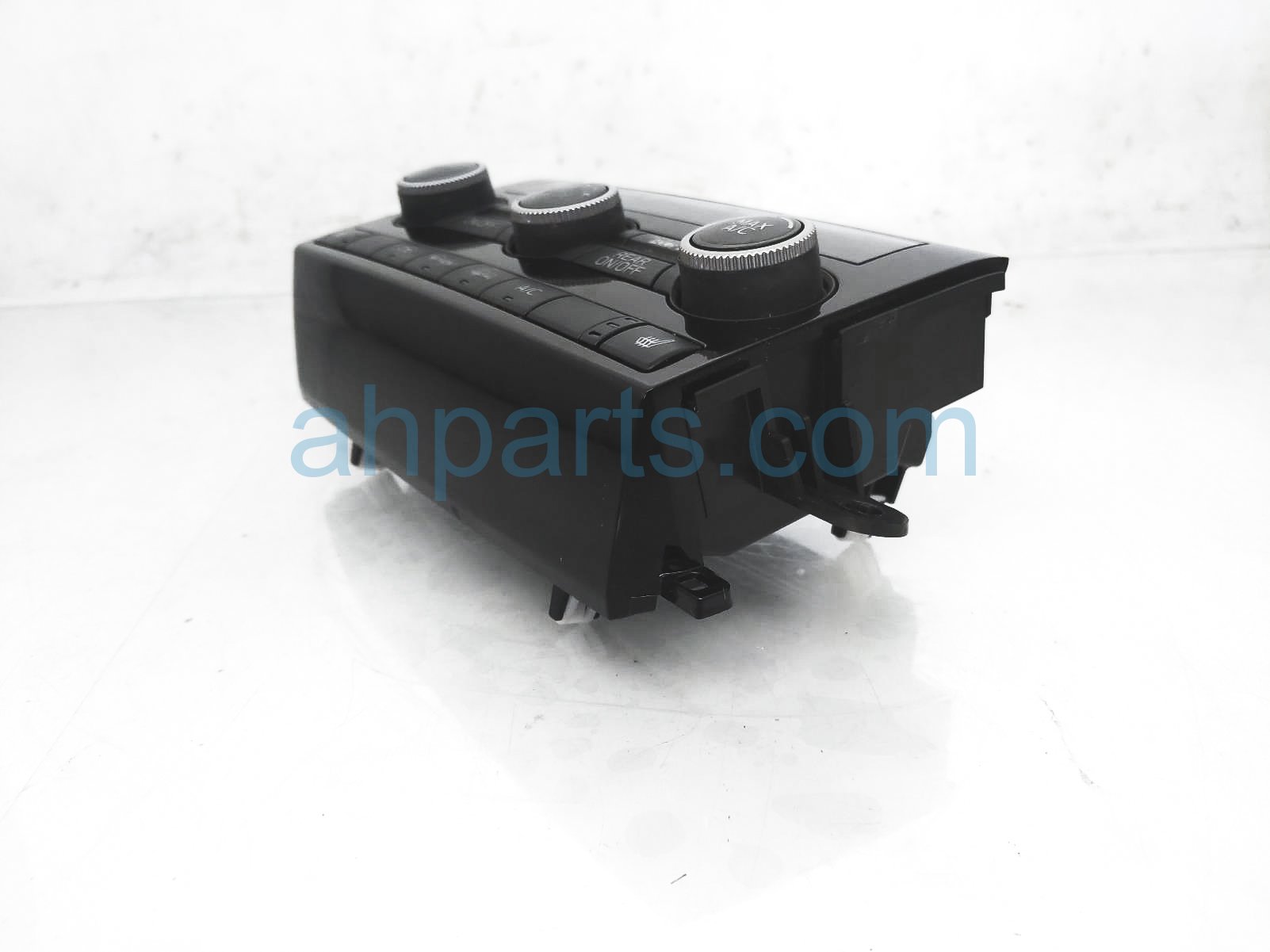 $75 Subaru HEATER/AC CONTROL(ON DASH) $75 Subaru HEATER/AC CONTROL(ON DASH)