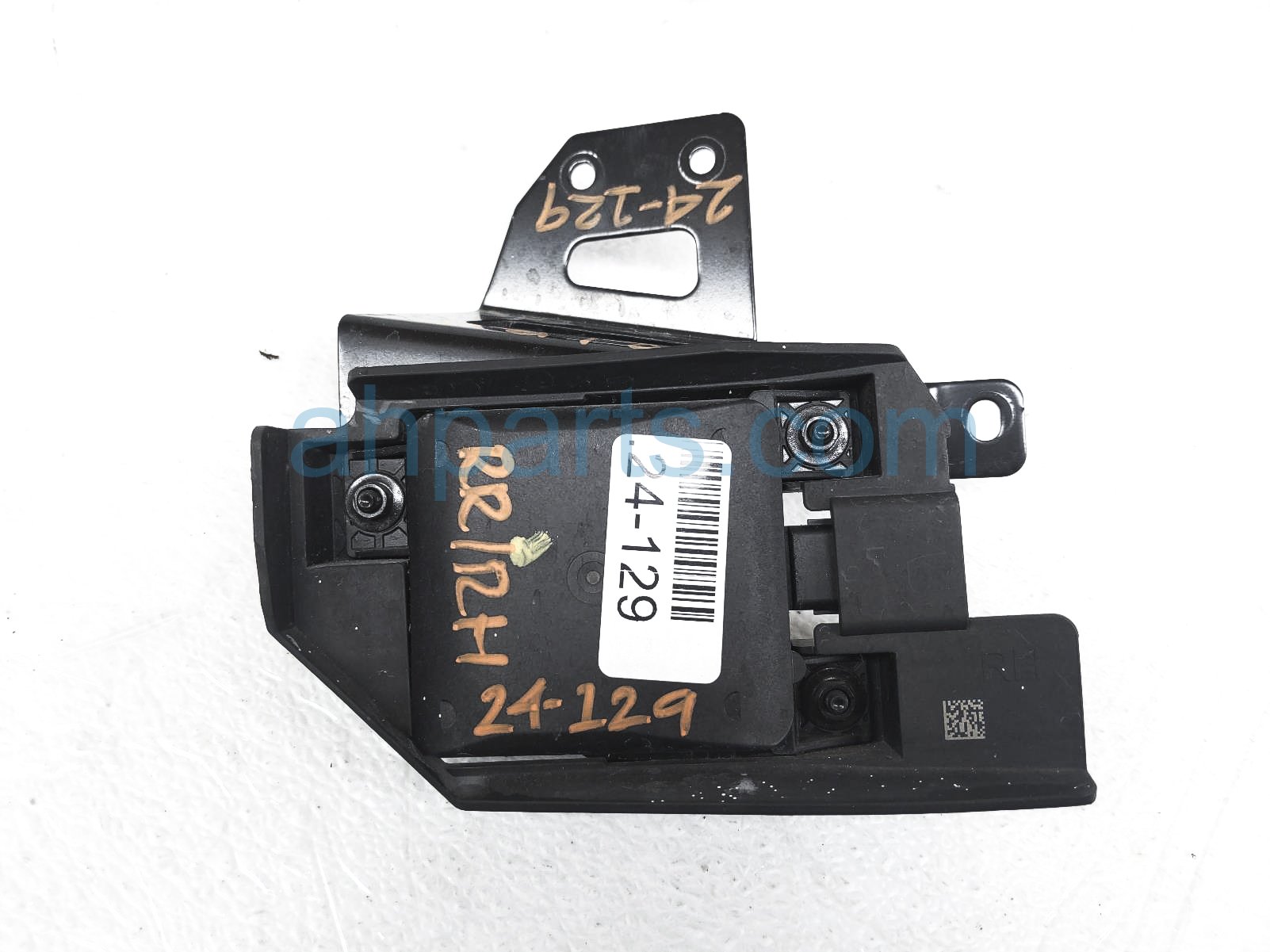 $150 Kia RR/RH BLIND SPOT RADAR W/BRACKET $150 Kia RR/RH BLIND SPOT RADAR W/BRACKET