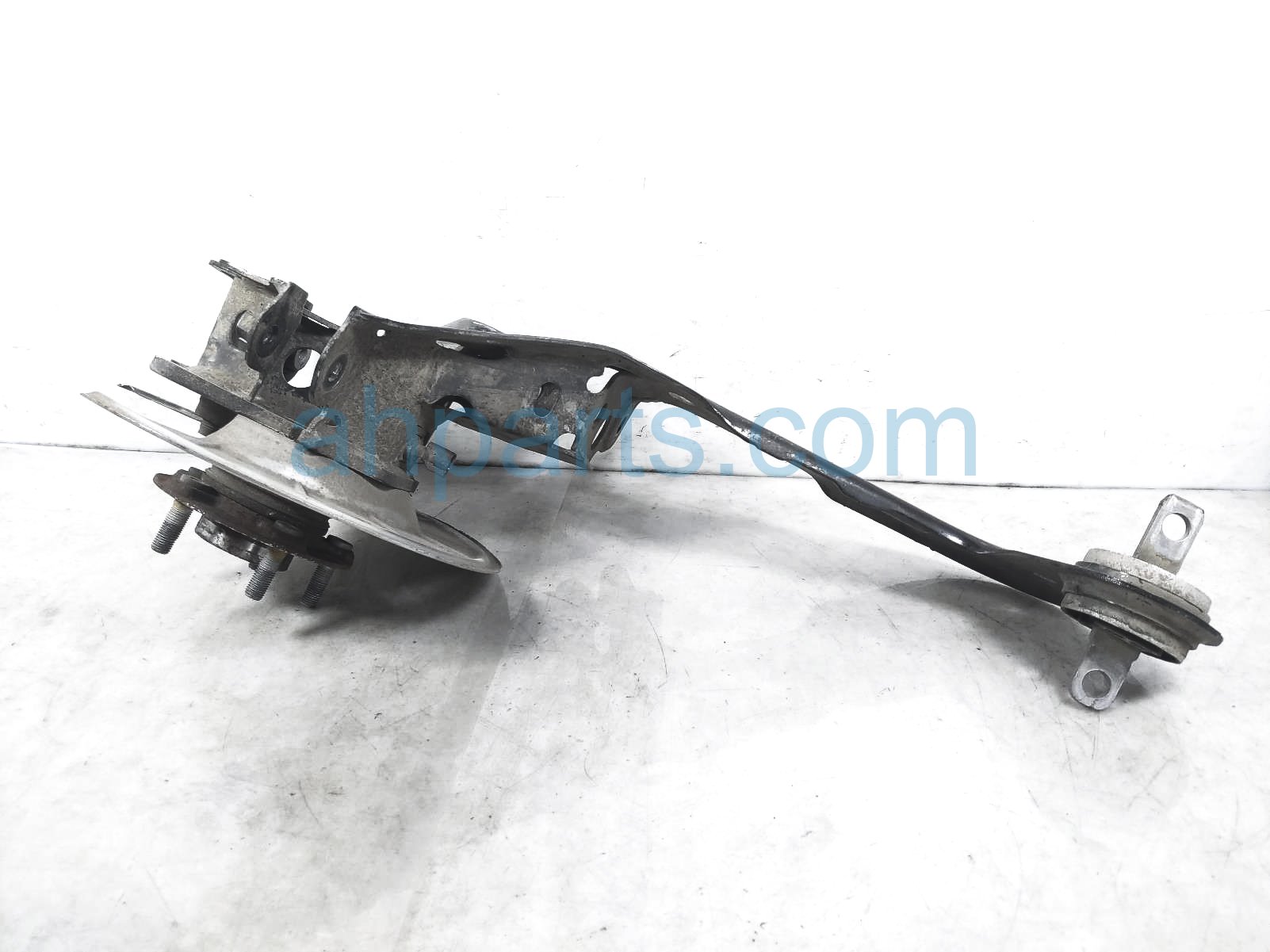 $200 Ford RR/RH KNUCKLE / TRAILING ARM W/HUB $200 Ford RR/RH KNUCKLE / TRAILING ARM W/HUB