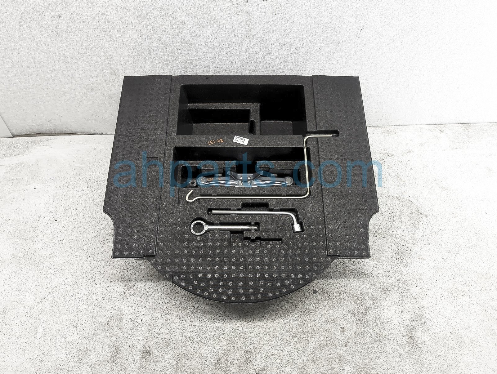 $145 Subaru JACK KIT & FOAM HOLDER ASSY $145 Subaru JACK KIT & FOAM HOLDER ASSY