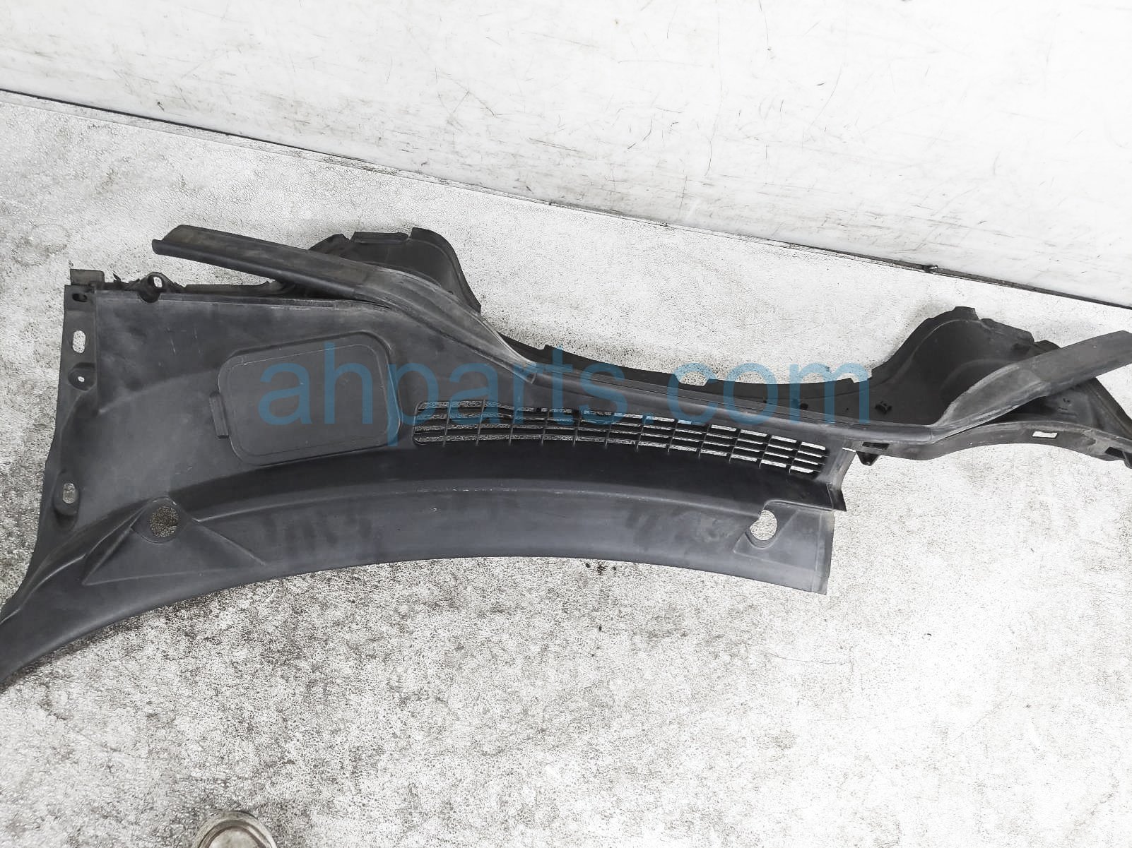 $45 BMW WINDSHIELD COWL HALF PANEL - S $45 BMW WINDSHIELD COWL HALF PANEL - S