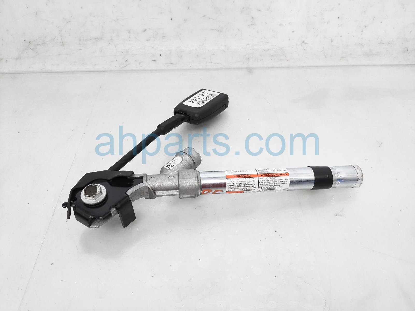 $75 Honda FR/RH BUCKLE W/ PRETENSIONER $75 Honda FR/RH BUCKLE W/ PRETENSIONER