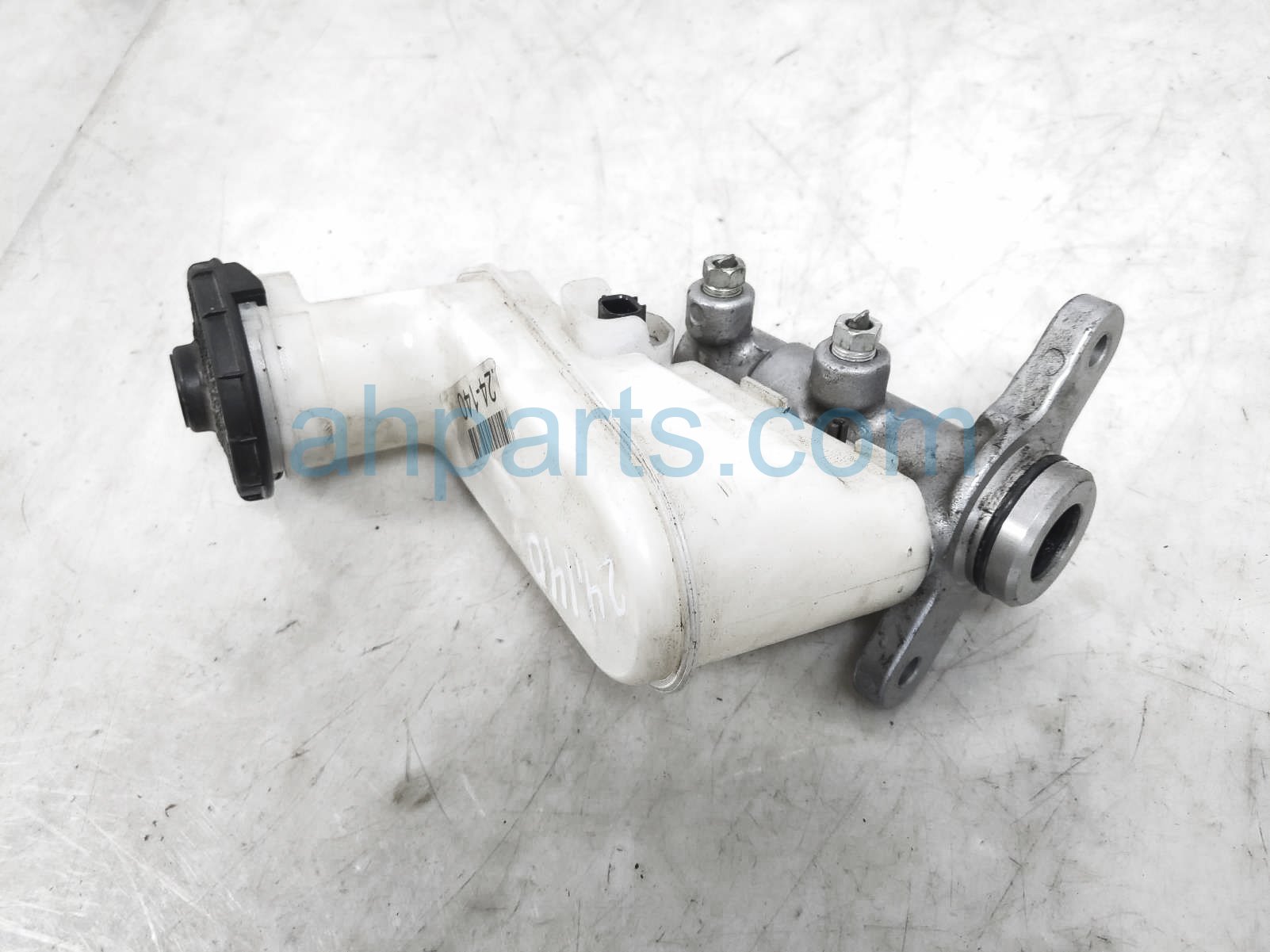 $65 Honda BRAKE MASTER CYLINDER W/RESERVOIR