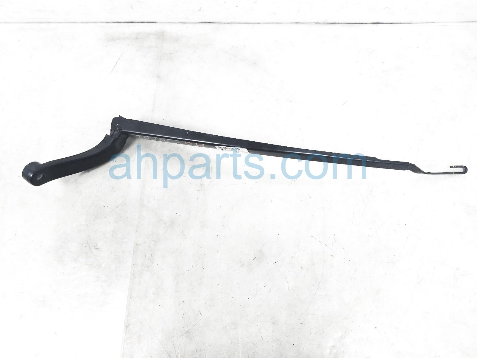 $25 Honda RH WINDSHIELD WIPER ARM