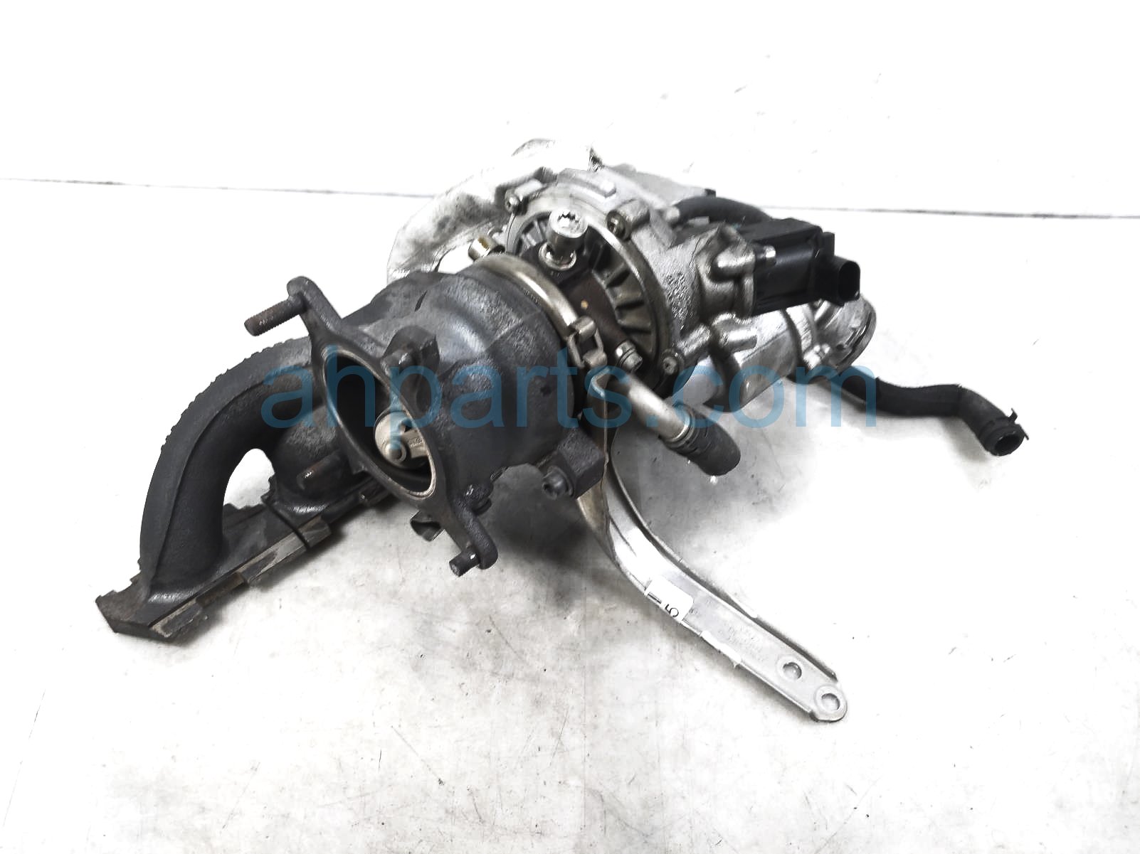 $149 Volkswagen EXHAUST MANIFOLD W/ TURBO - 82K $149 Volkswagen EXHAUST MANIFOLD W/ TURBO - 82K