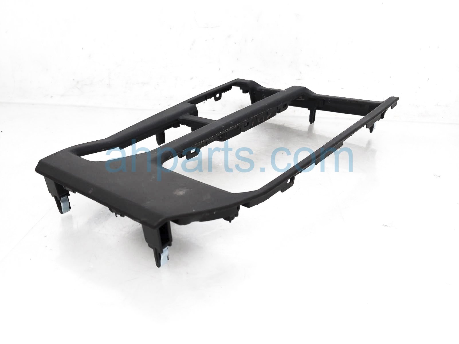 $30 Honda UPPER CONSOLE SHIFTER TRIM BEZEL-BLK $30 Honda UPPER CONSOLE SHIFTER TRIM BEZEL-BLK