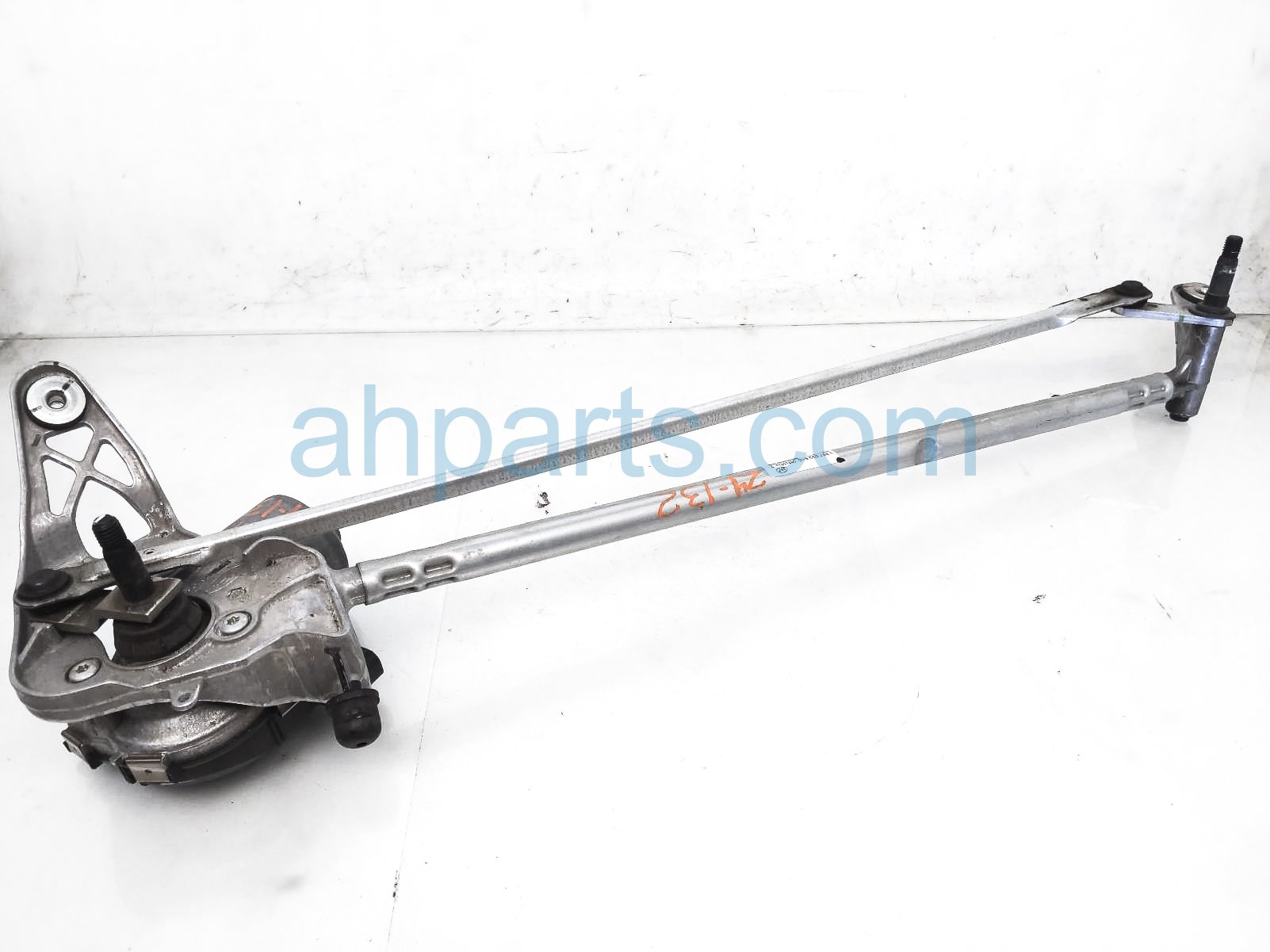 $65 Ford FRONT WINDSHIELD WIPER MOTOR $65 Ford FRONT WINDSHIELD WIPER MOTOR