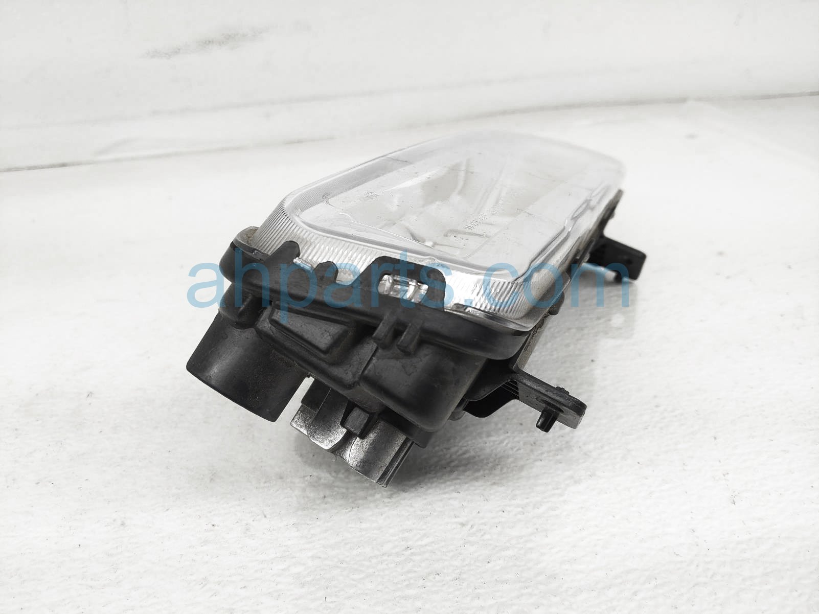 $225 Nissan LH FOG LAMP / LIGHT $225 Nissan LH FOG LAMP / LIGHT