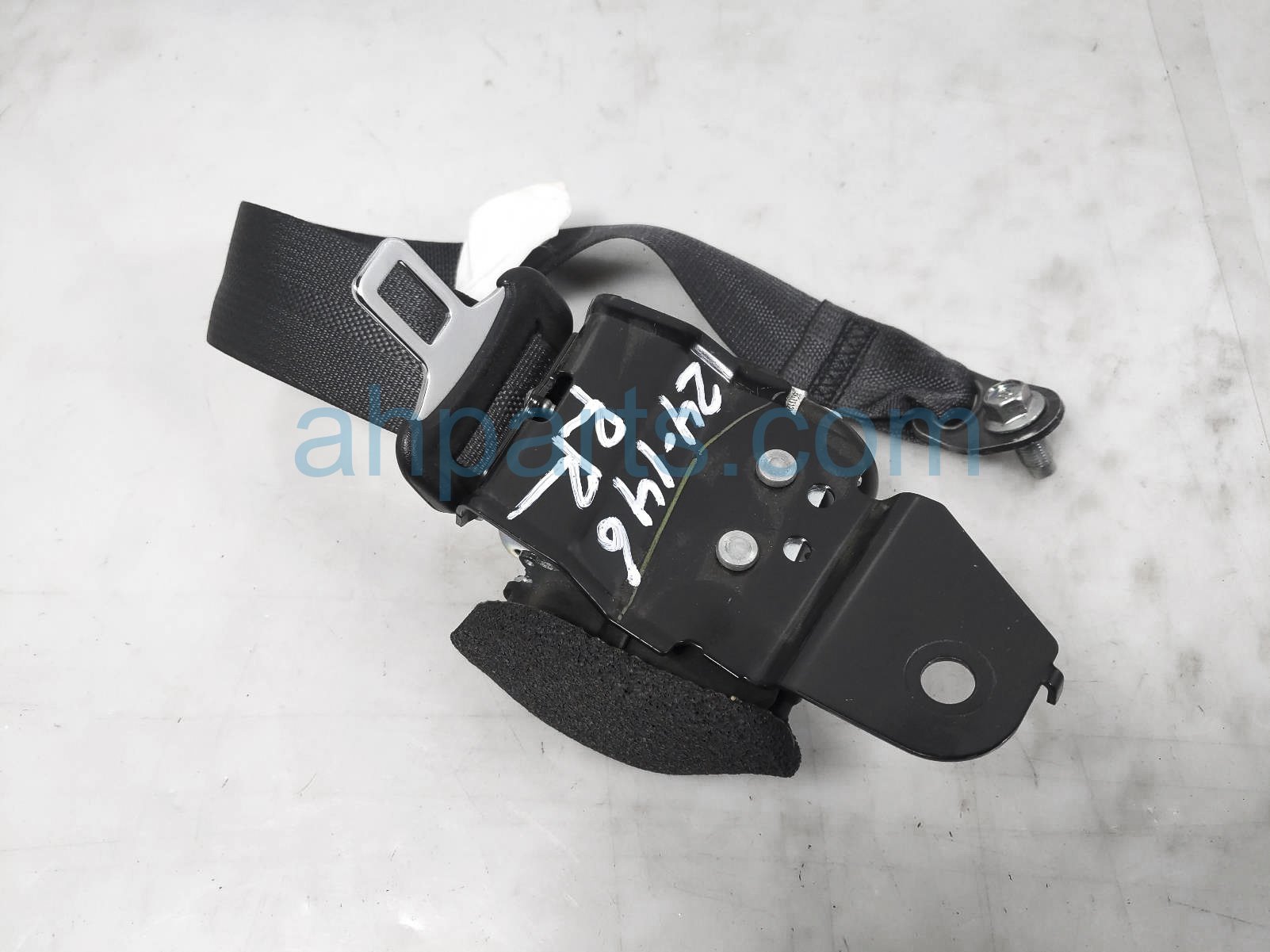 Sold 2021 Nissan Sentra Rear 2nd Row Passenger Seat Belt - Black
