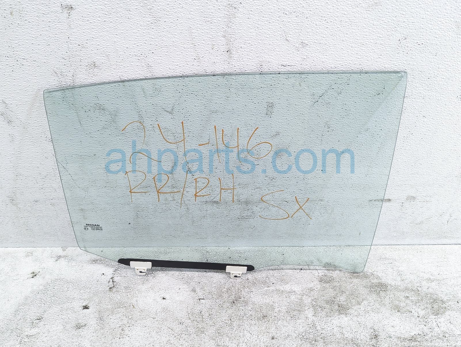 $85 Nissan RR/RH DOOR GLASS WINDOW $85 Nissan RR/RH DOOR GLASS WINDOW