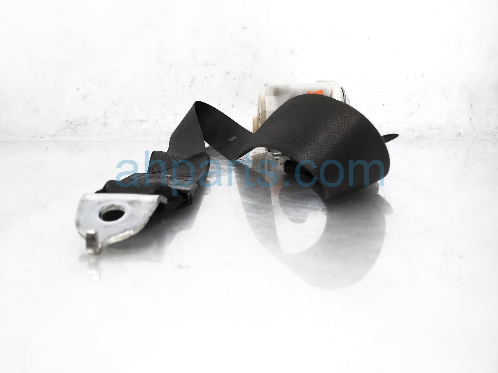 Sold 2016 Honda Accord Front Driver Seat Belt - Black 04818-T2F-A00ZH