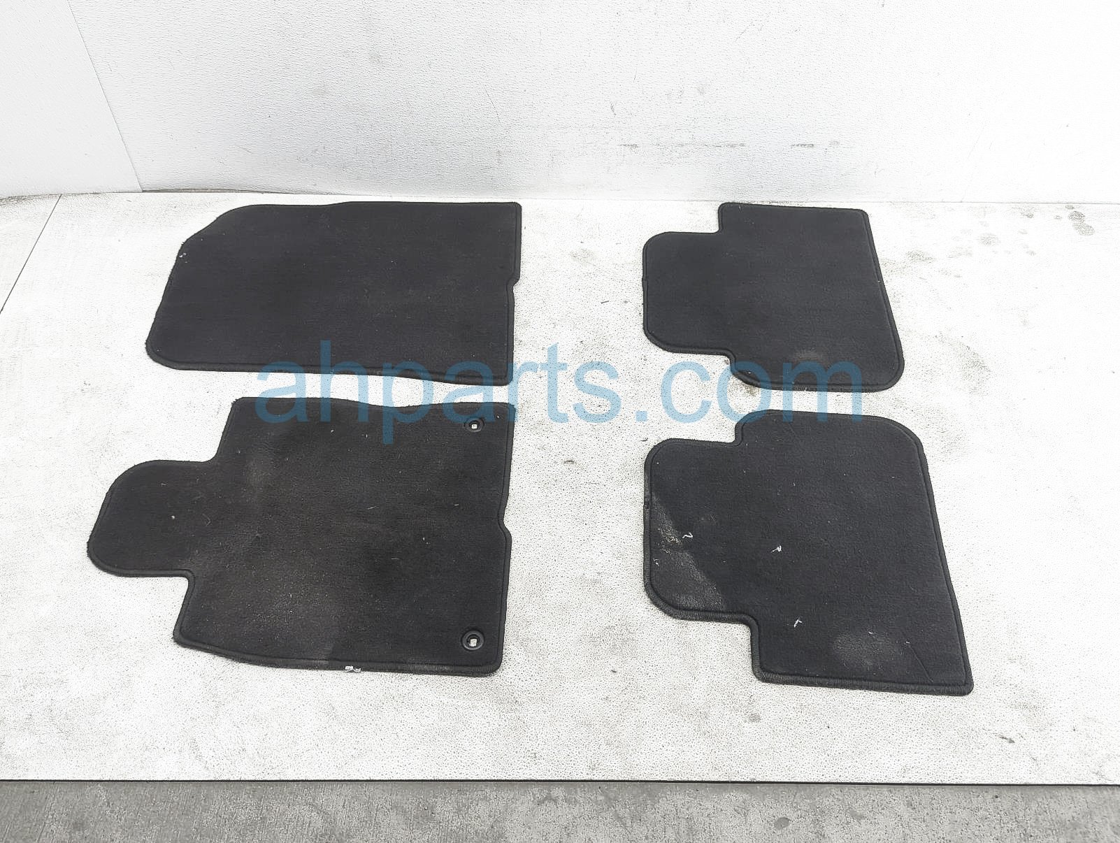 $75 Honda 4 PIECE FLOOR MATS - BLK CLOTH