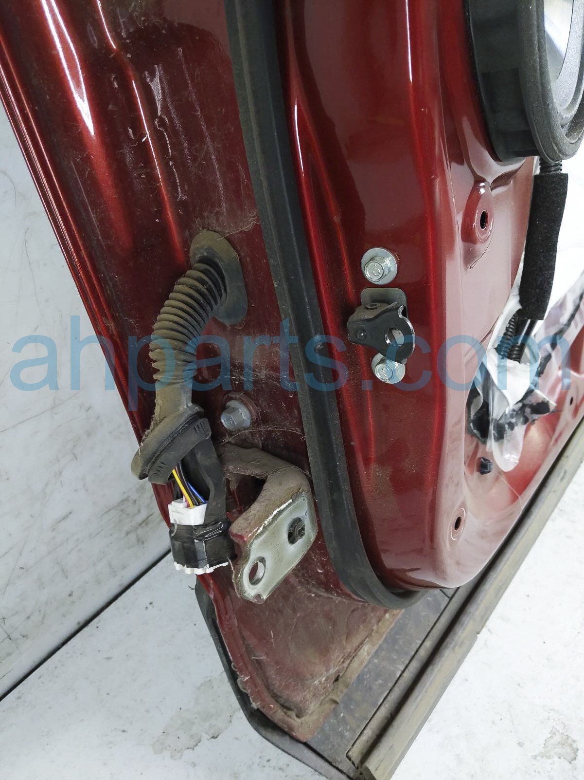 $950 Honda RR/RH DOOR - RED - NO INSIDE TRIM $950 Honda RR/RH DOOR - RED - NO INSIDE TRIM