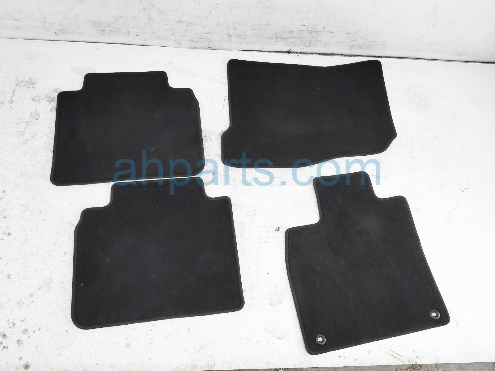 $60 Honda SET OF 4 FLOOR MATS - BLACK CARPET $60 Honda SET OF 4 FLOOR MATS - BLACK CARPET