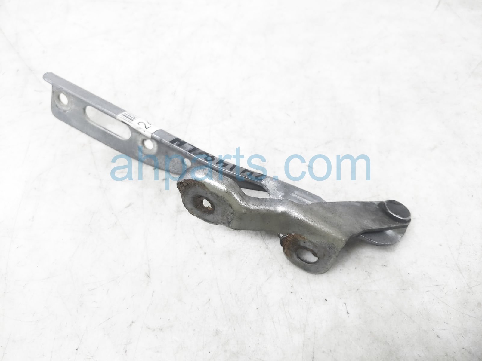 $33 Honda LH HOOD HINGE $33 Honda LH HOOD HINGE