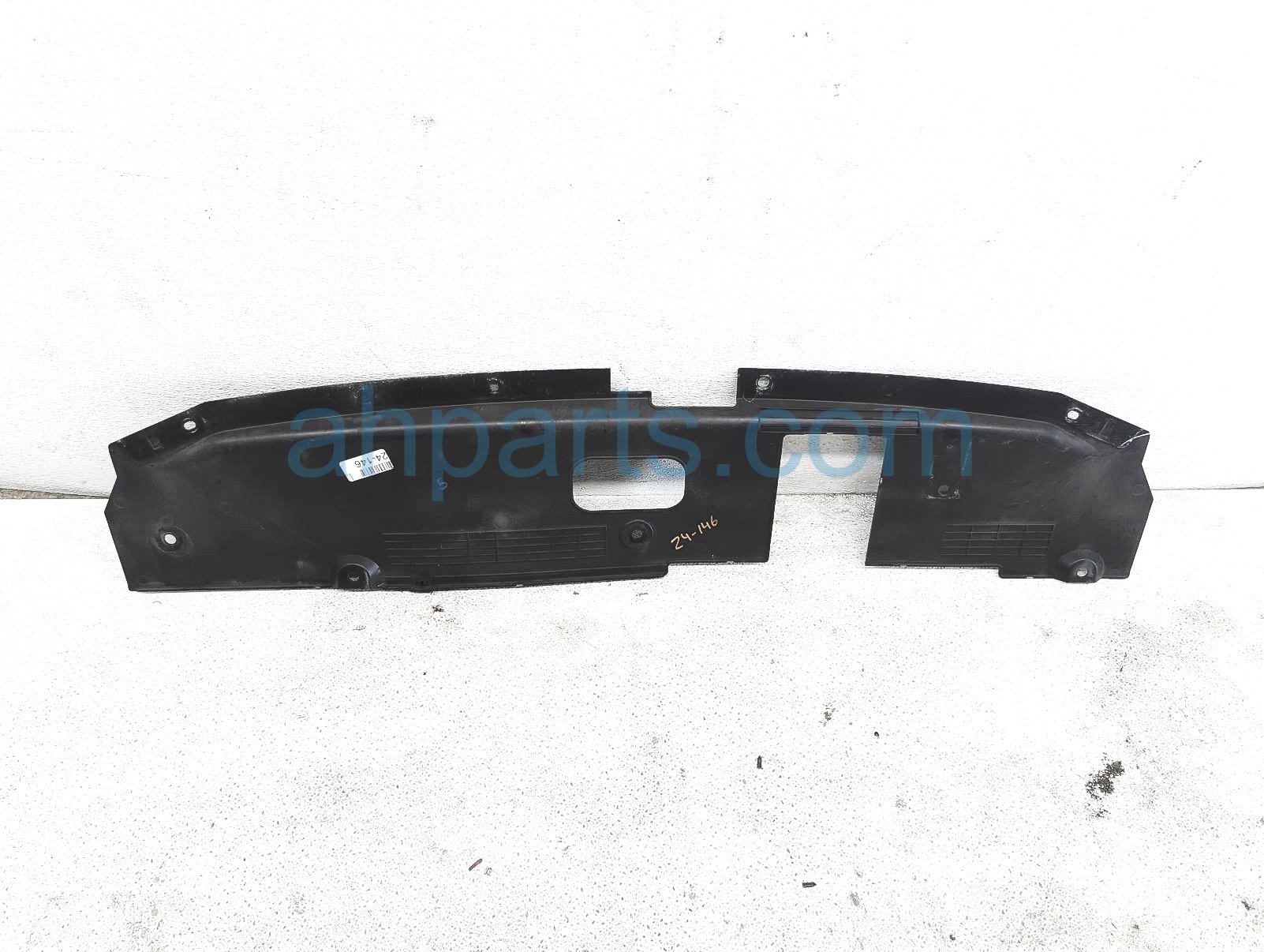 $100 Nissan UPPER GRILLE ENGINE SIGHT SHIELD $100 Nissan UPPER GRILLE ENGINE SIGHT SHIELD