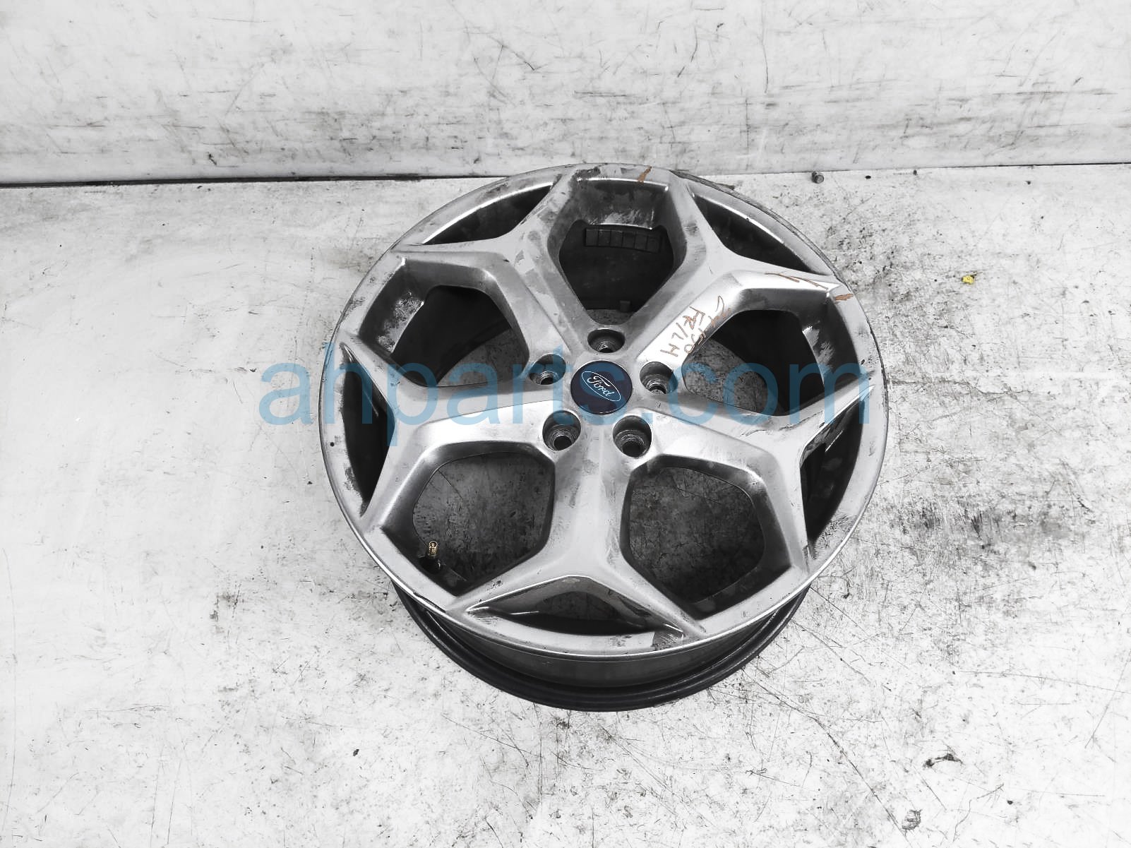 $125 Ford FR/LH WHEEL / RIM - SOME CURB $125 Ford FR/LH WHEEL / RIM - SOME CURB
