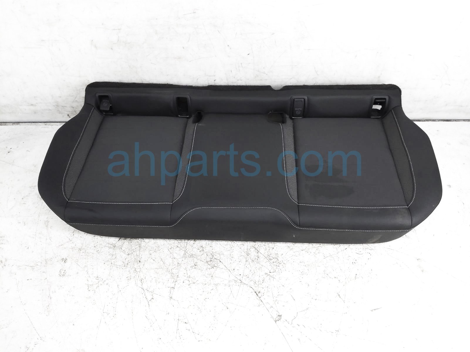 $300 Volkswagen REAR LOWER SEAT CUSHION - BLACK SE $300 Volkswagen REAR LOWER SEAT CUSHION - BLACK SE