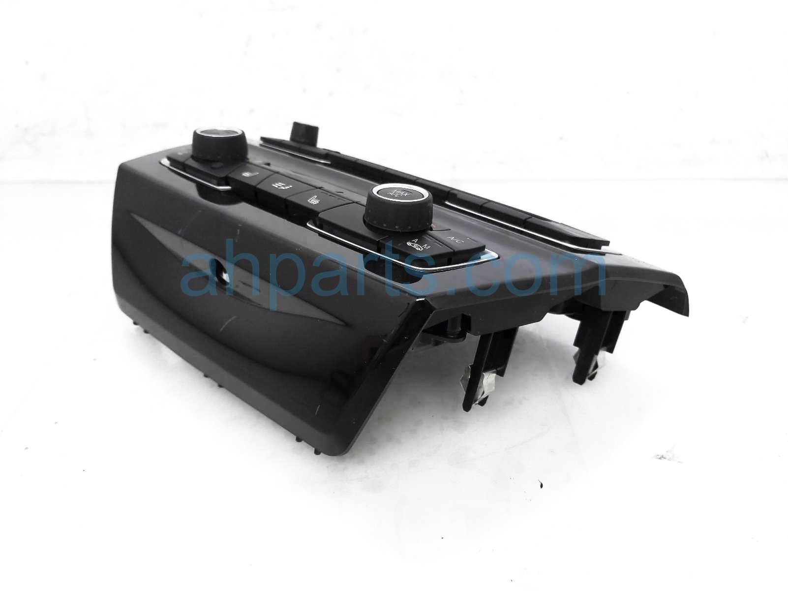 $75 BMW RADIO + A/C CLIMATE CONTROL PANEL $75 BMW RADIO + A/C CLIMATE CONTROL PANEL