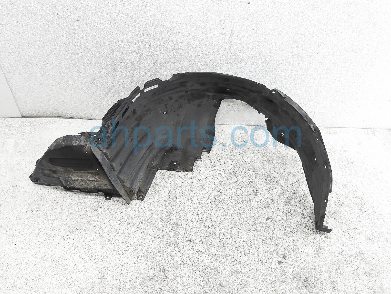 $50 Subaru FR/LH INNER FENDER LINER