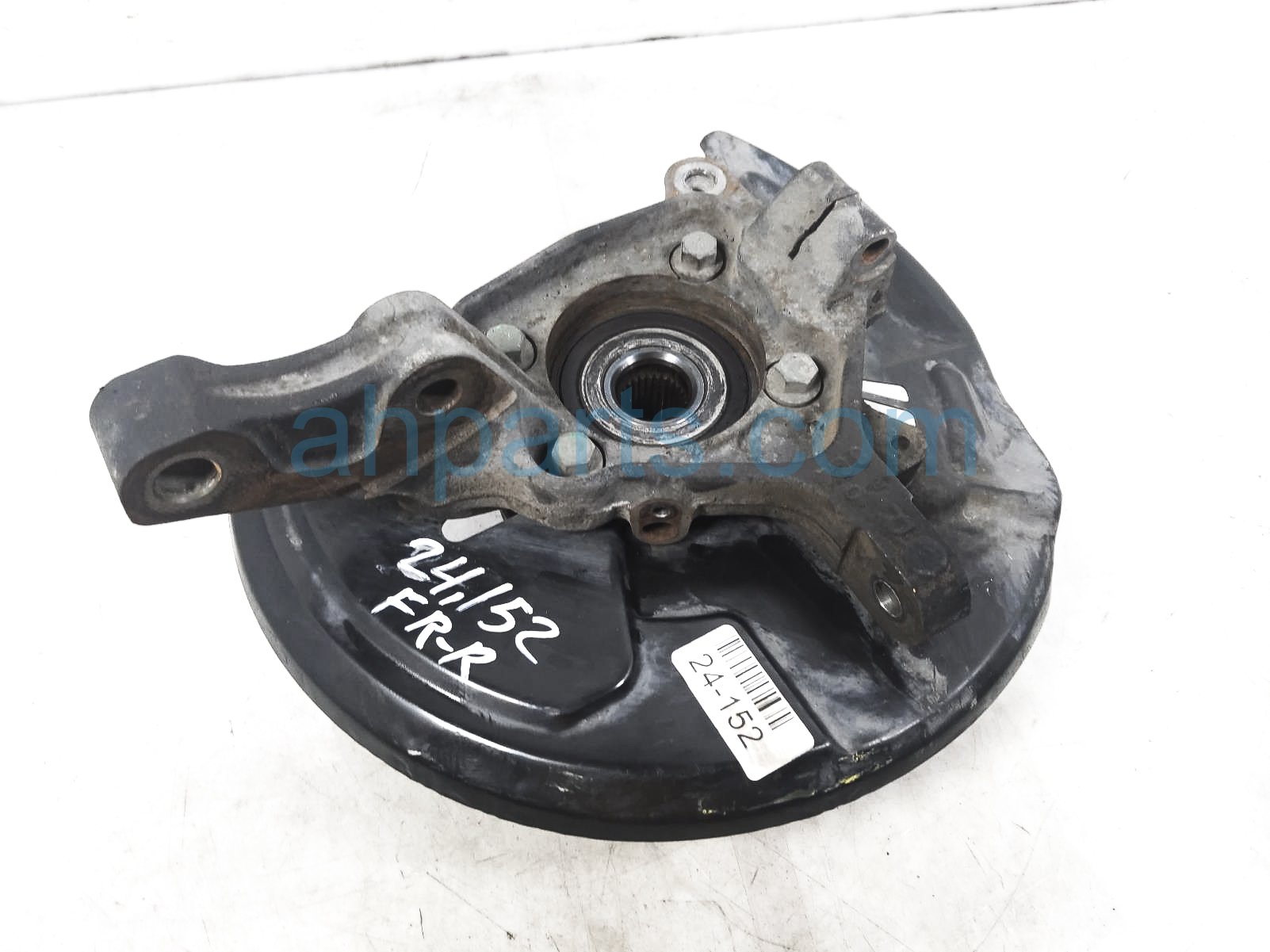 $100 Subaru FR/RH SPINDLE KNUCKLE HUB $100 Subaru FR/RH SPINDLE KNUCKLE HUB