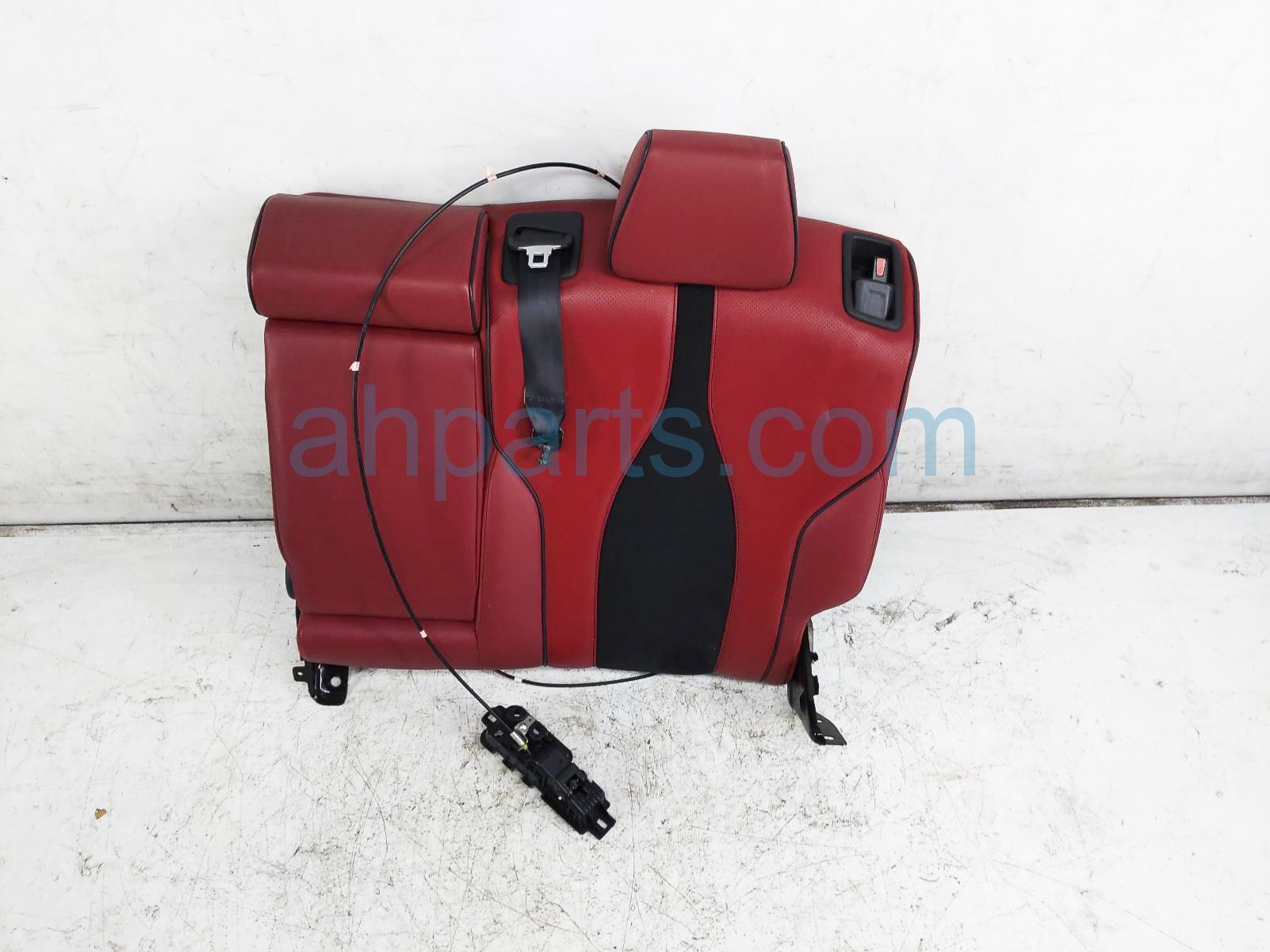 $250 Acura RR/LH TOP SEAT CUSHION - RED/BLK * $250 Acura RR/LH TOP SEAT CUSHION - RED/BLK *