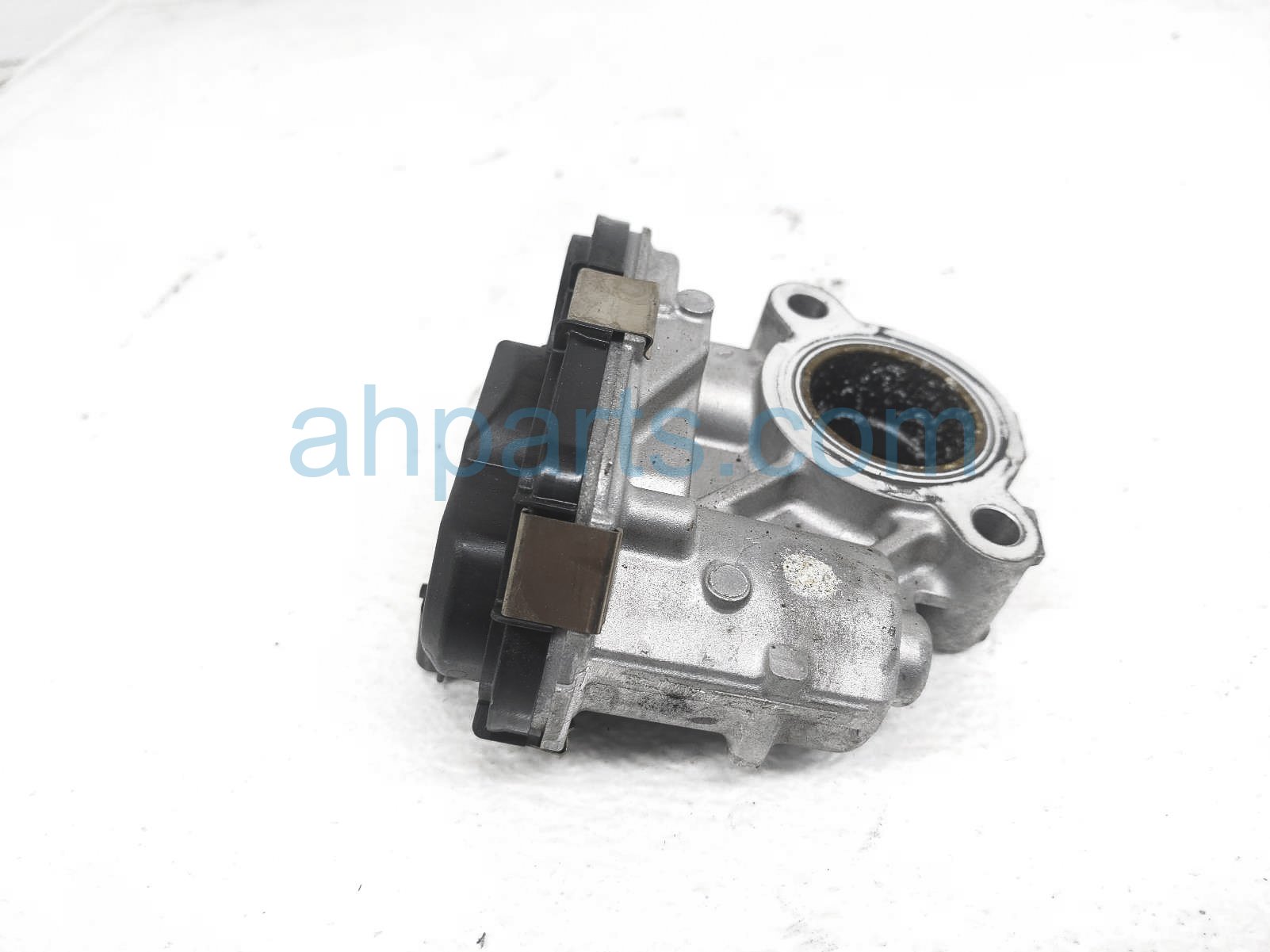 $99 Nissan EXHAUST RECIRCULATION VALVE ASSY