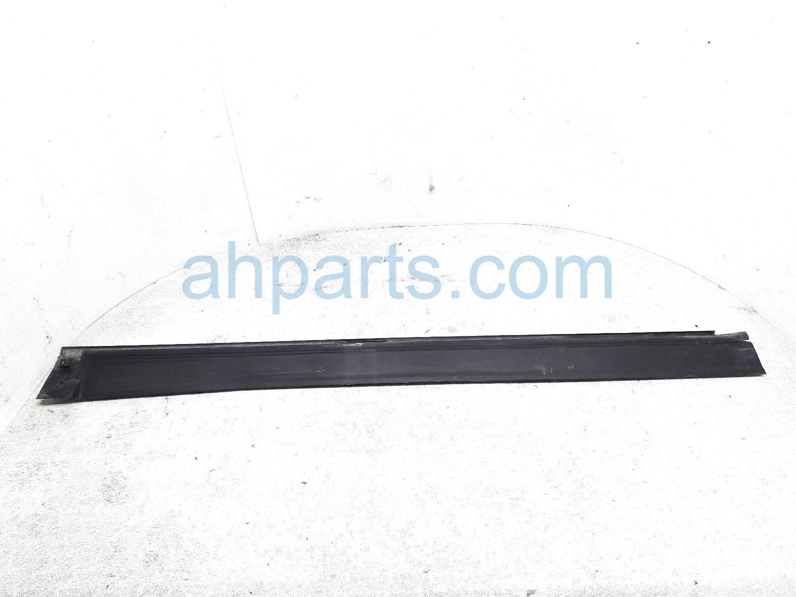 $90 Ford LH SIDE SKIRT / MOLDING - BLACK $90 Ford LH SIDE SKIRT / MOLDING - BLACK