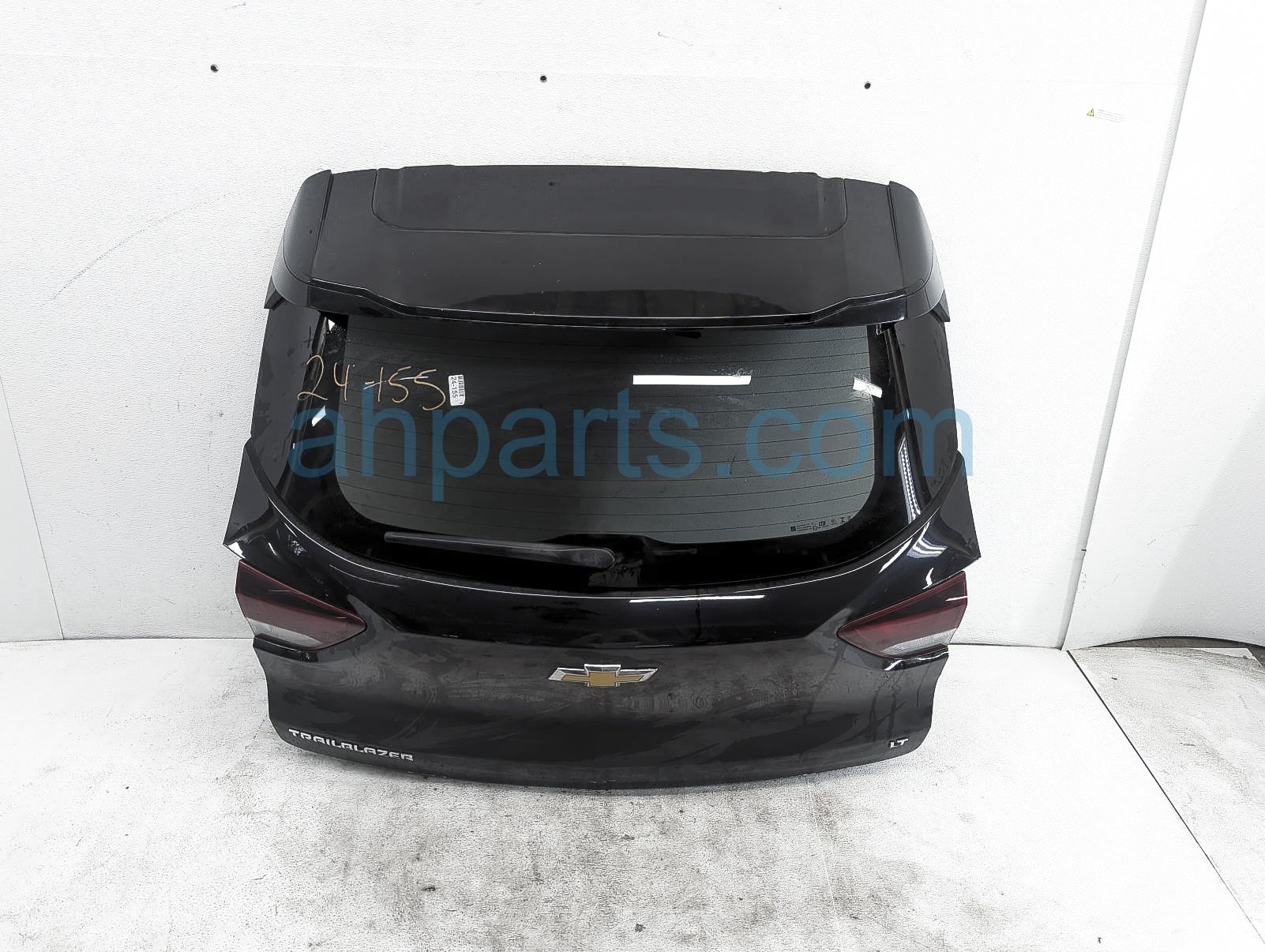 $1500 Chevy LIFT GATE / TAIL GATE - BLACK $1500 Chevy LIFT GATE / TAIL GATE - BLACK