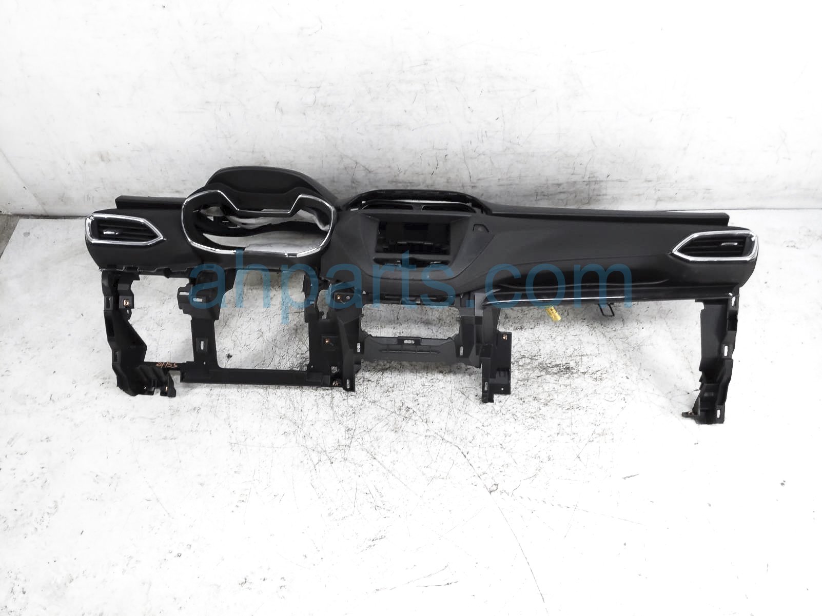 $500 Chevy DASHBOARD W/ AIRBAG - BLK LT $500 Chevy DASHBOARD W/ AIRBAG - BLK LT