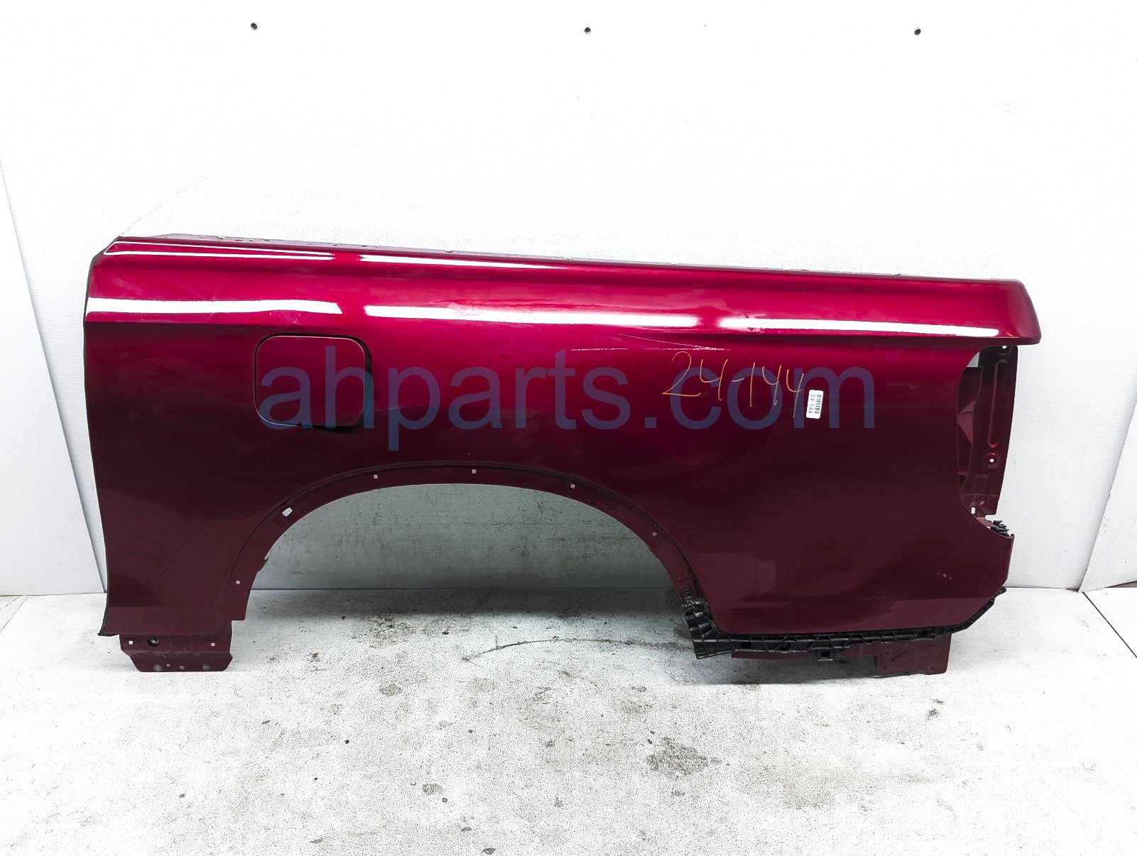 $599 Honda LH QUARTER PANEL - RED $599 Honda LH QUARTER PANEL - RED