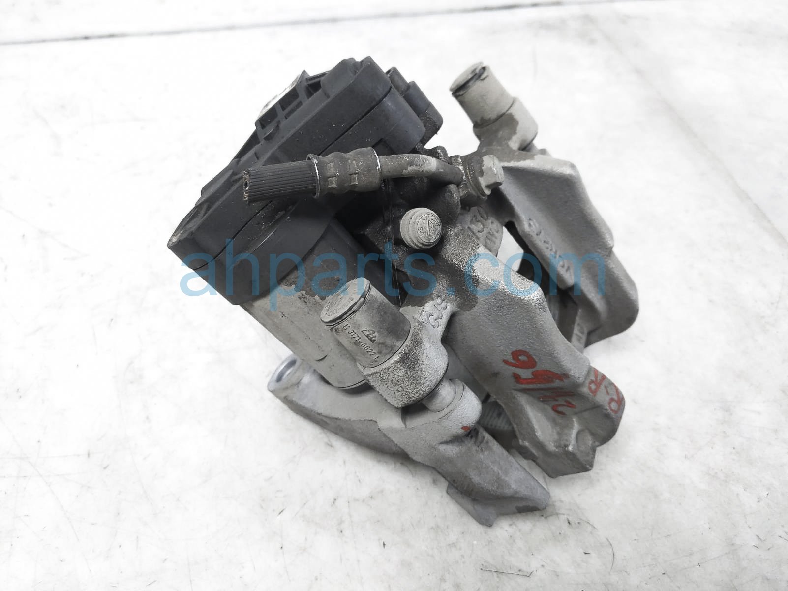 $99 Volkswagen RR/RH BRAKE CALIPER