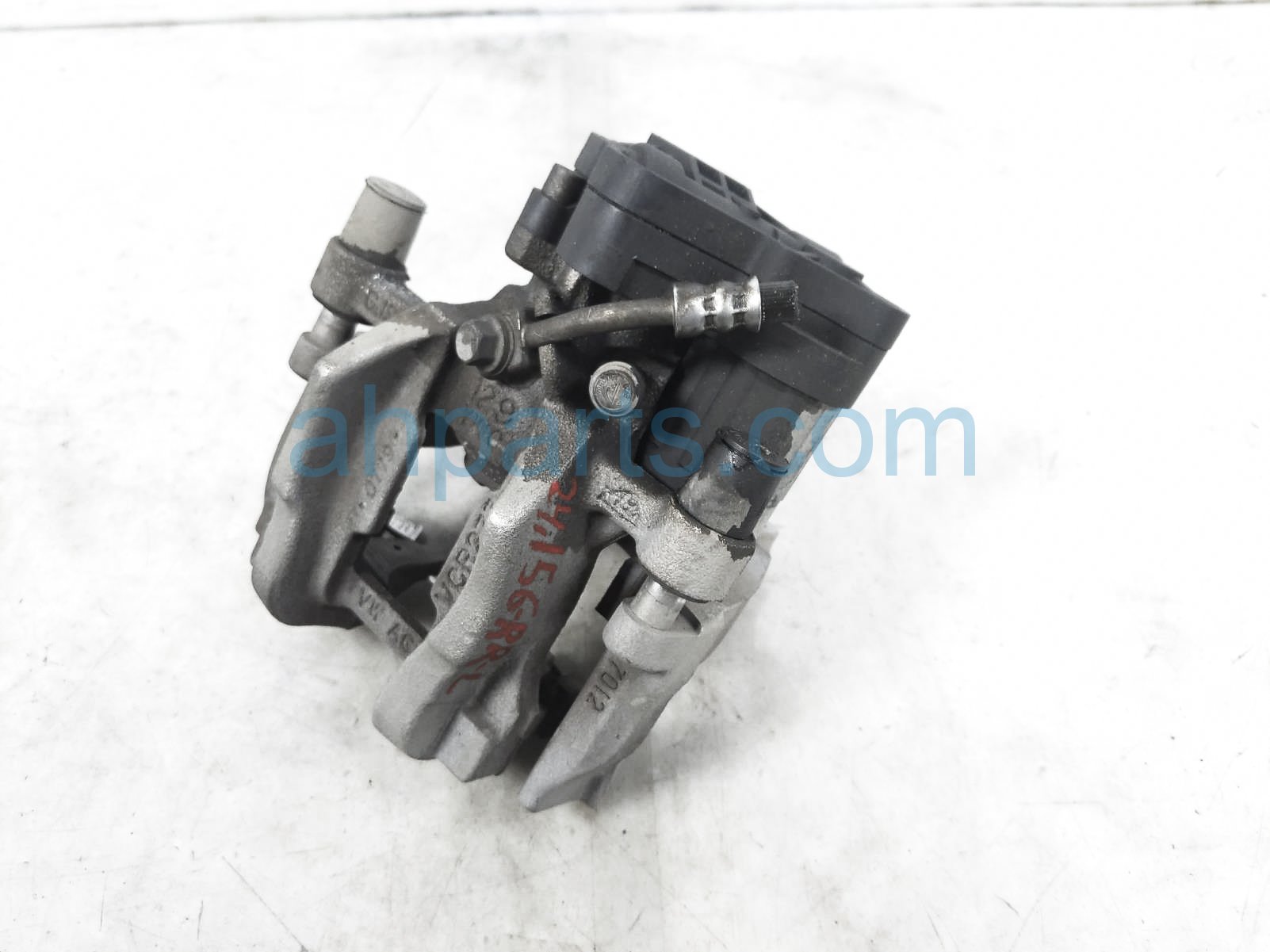 $99 Volkswagen RR/LH BRAKE CALIPER