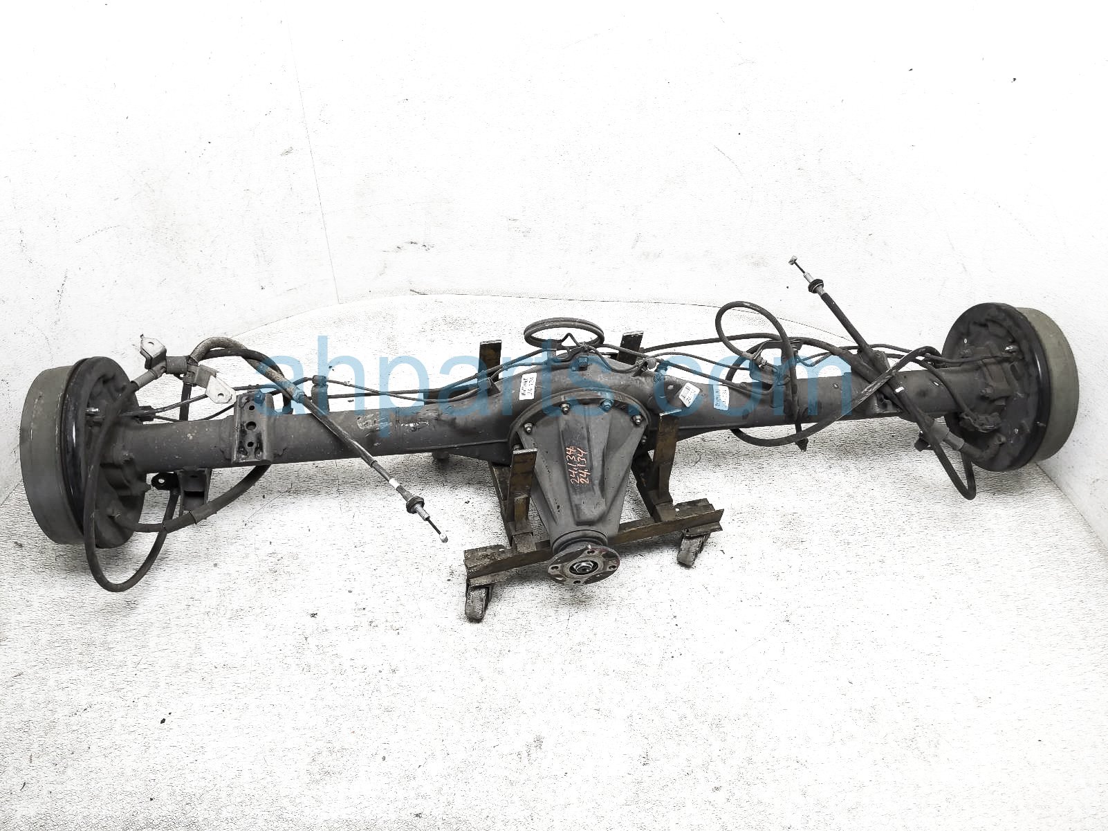 $1200 Toyota REAR DIFFERENTIAL W/AXLES - 4X2 $1200 Toyota REAR DIFFERENTIAL W/AXLES - 4X2