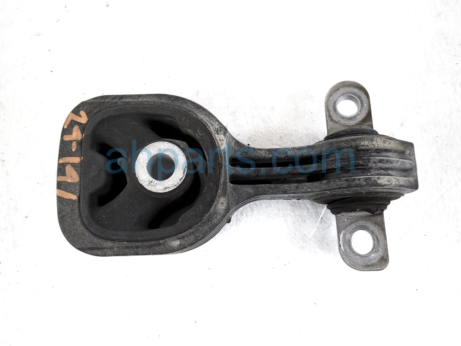 $29 Honda LOWER ENGINE TORQUE ROD MOUNT $29 Honda LOWER ENGINE TORQUE ROD MOUNT