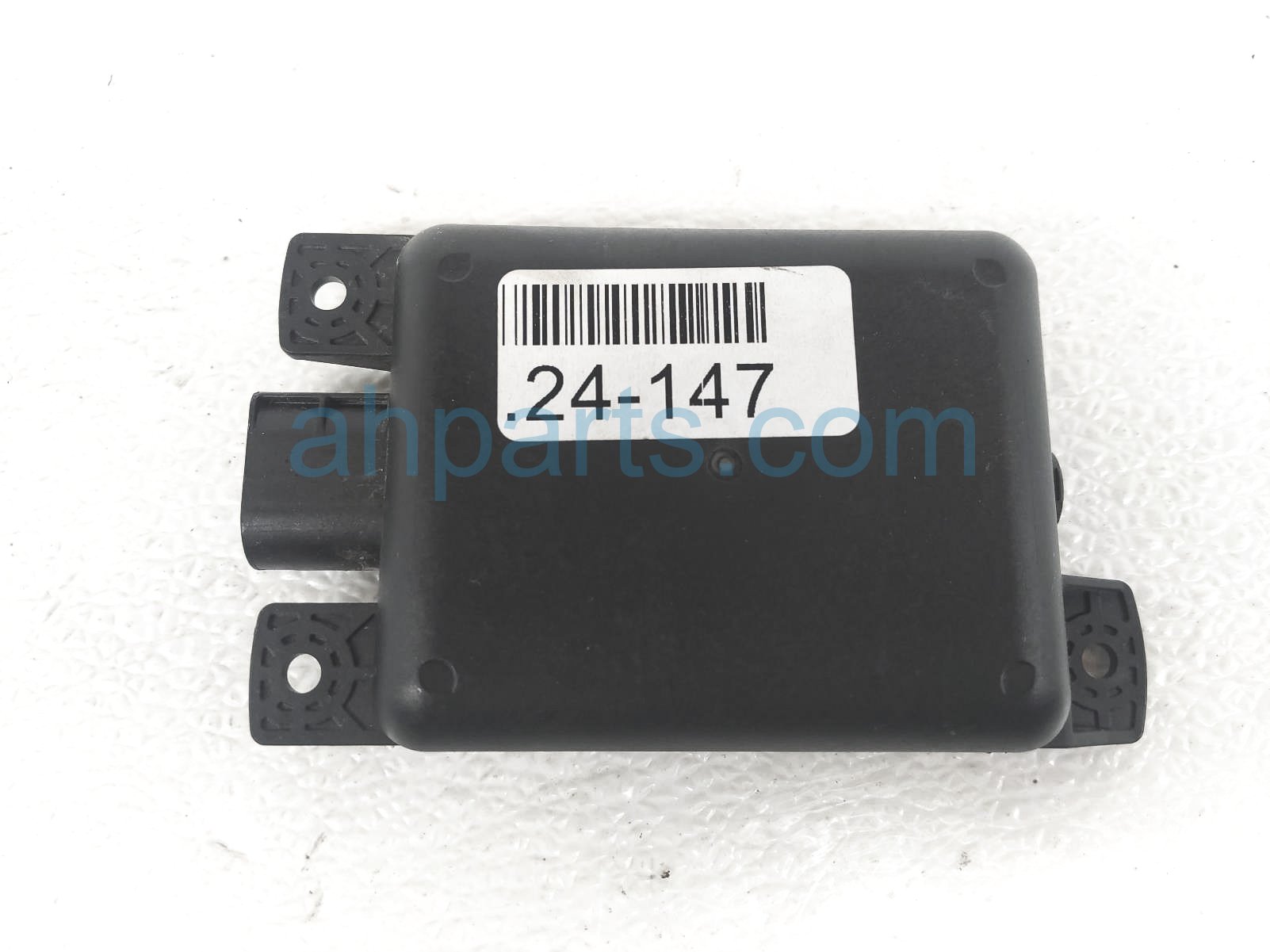 $100 Volkswagen RH BLIND SPOT RADAR MODULE