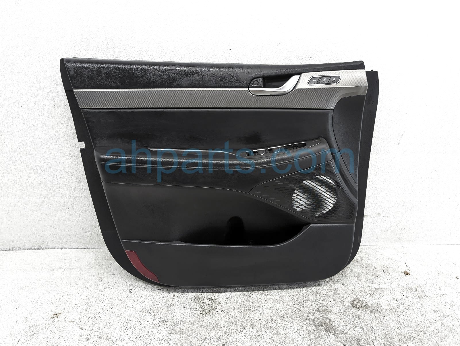 $200 Hyundai FR/LH INTERIOR DOOR PANEL -BLACK SEL $200 Hyundai FR/LH INTERIOR DOOR PANEL -BLACK SEL
