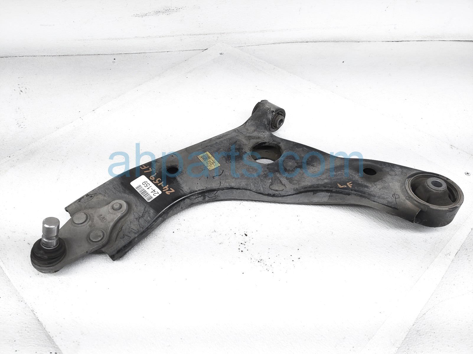 $150 Hyundai FR/LH LOWER CONTROL ARM $150 Hyundai FR/LH LOWER CONTROL ARM