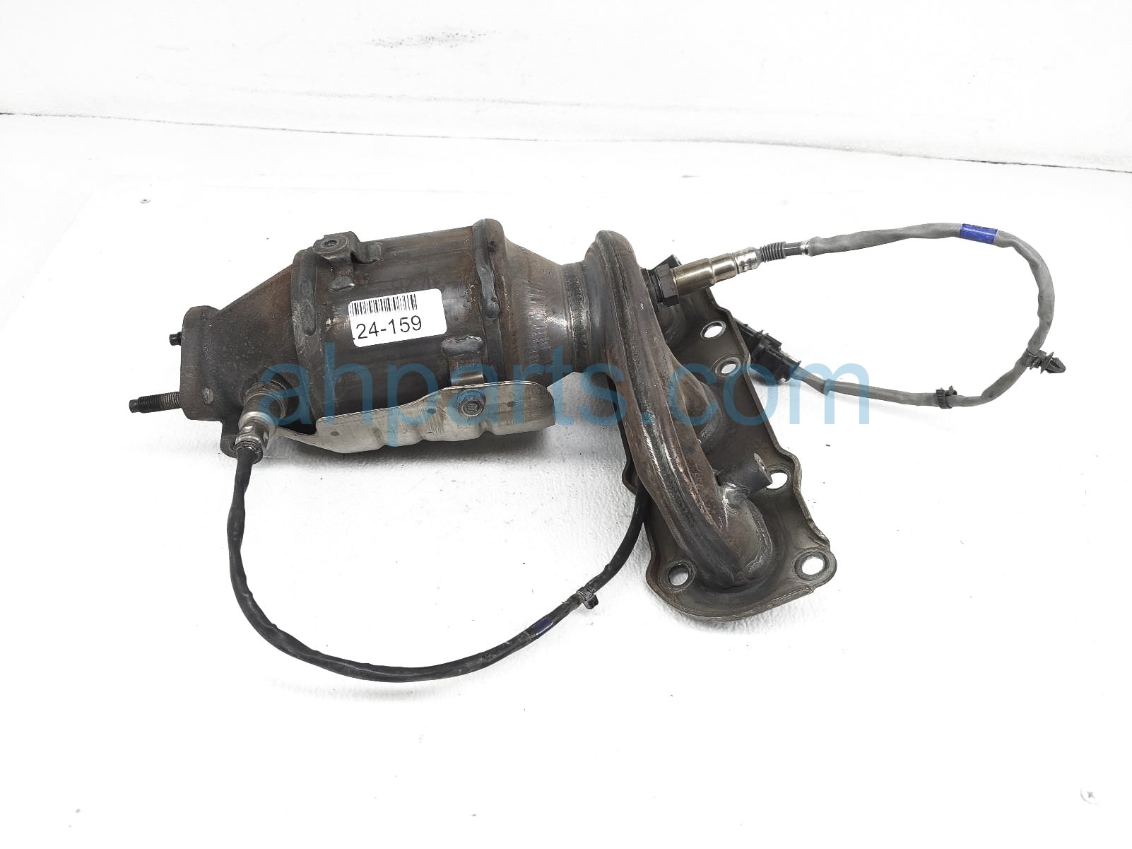 $325 Hyundai REAR EXHAUST MANIFOLD $325 Hyundai REAR EXHAUST MANIFOLD