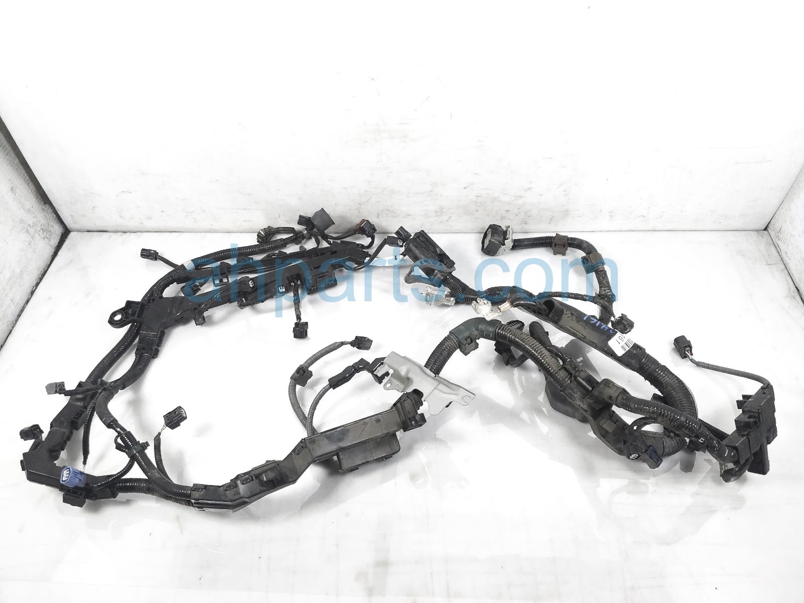 $175 Honda MAIN ENGINE WIRE HARNESS - 2.0L AT* $175 Honda MAIN ENGINE WIRE HARNESS - 2.0L AT*