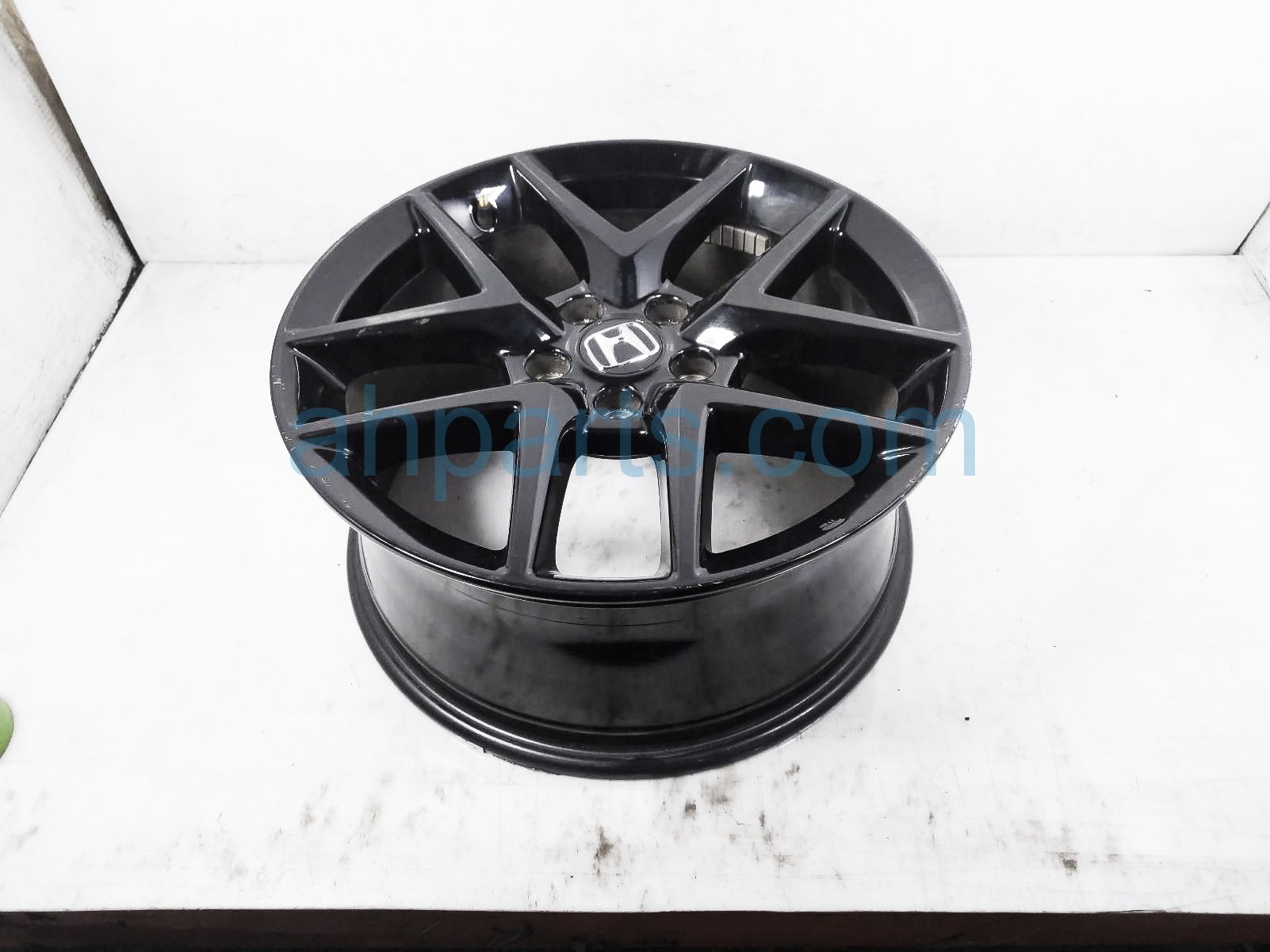 $195 Honda RR/LH WHEEL / RIM - LIGHT CURB